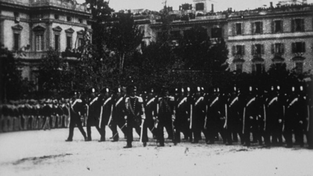 Carabiniers 1896 movie scene