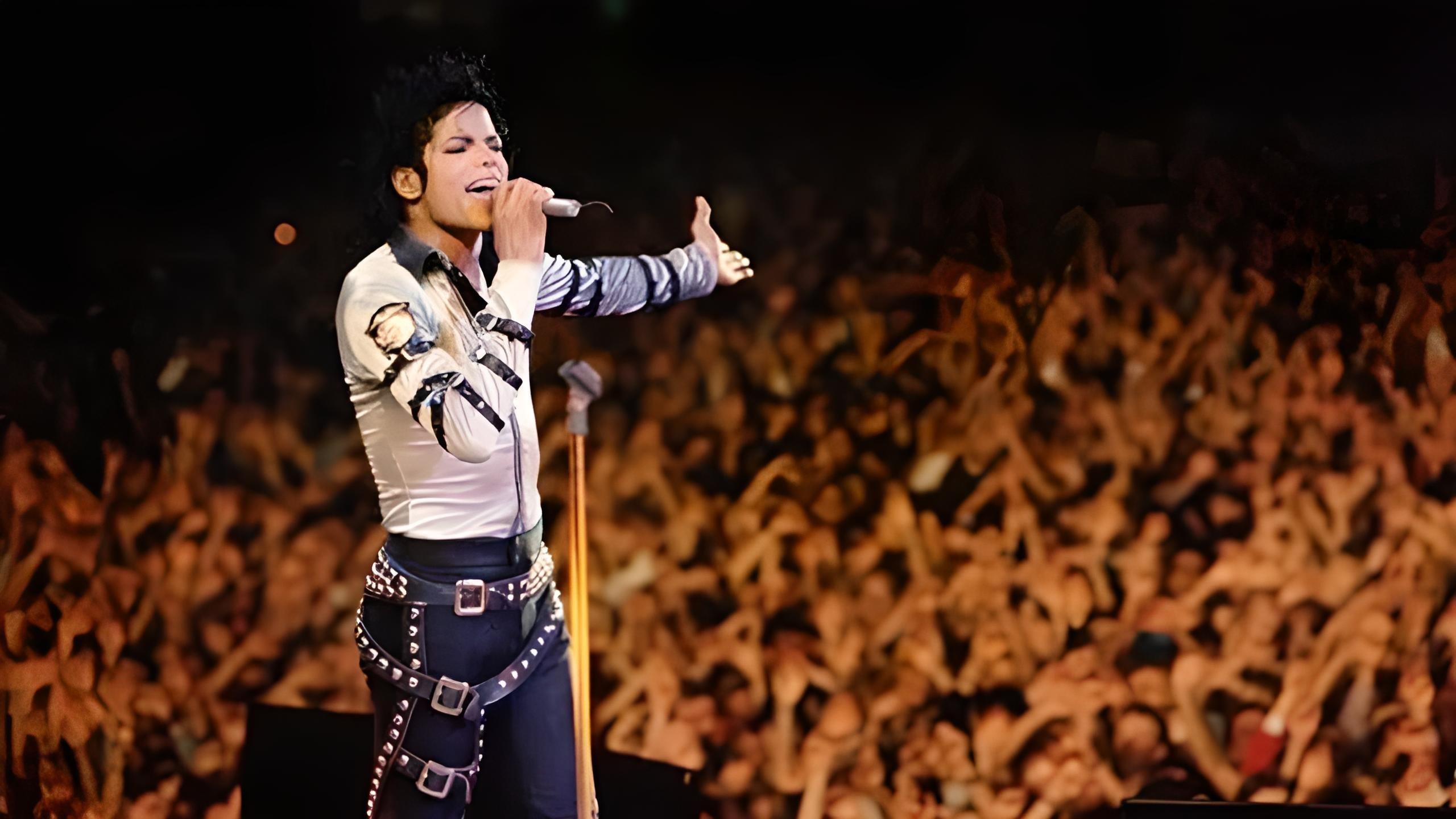 Michael Jackson: Live at Wembley July 16, 1988 2012 movie scene