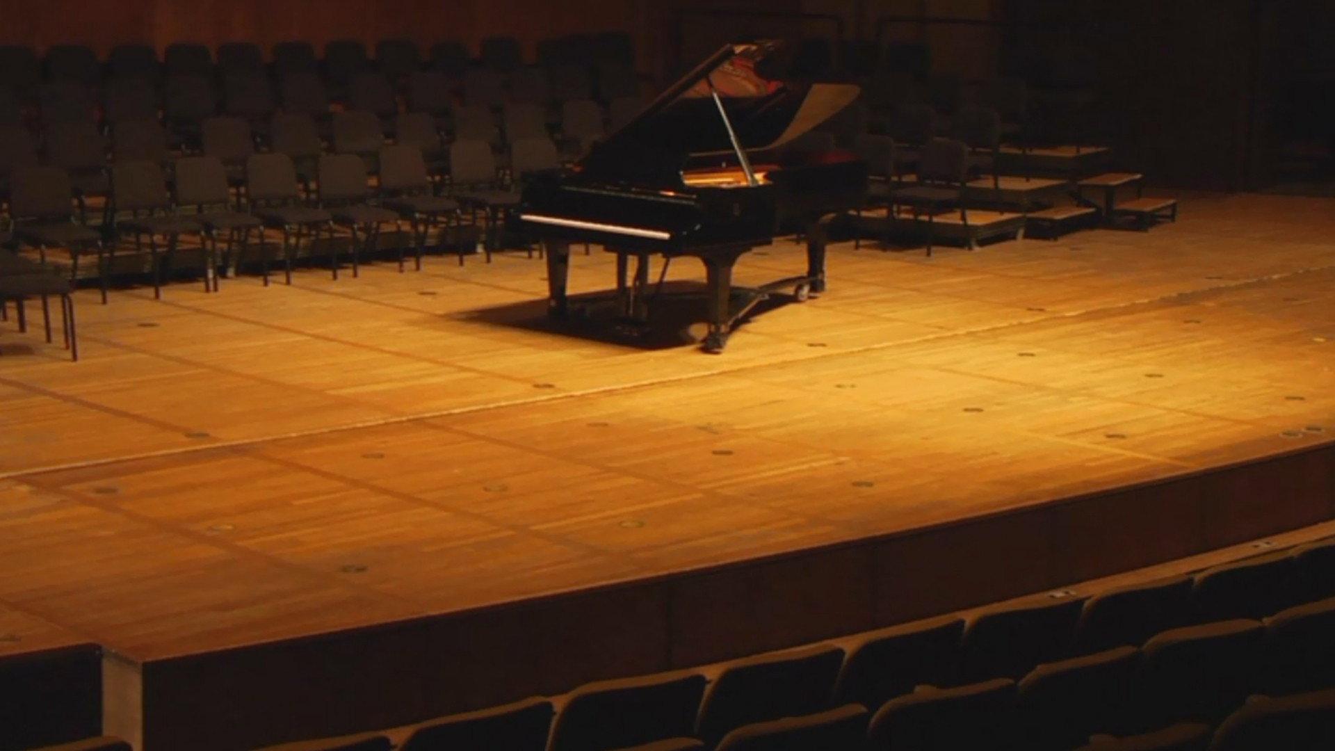 Miracle in a Box: A Piano Reborn 2009 movie scene