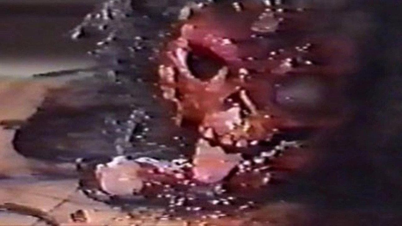 Conton 1987 movie scene