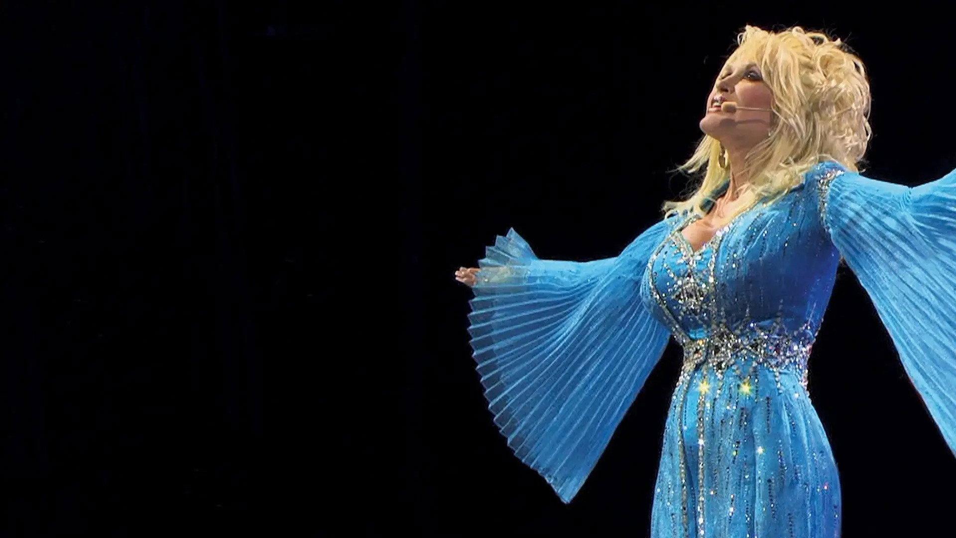 Dolly: Live from London 2009 movie scene
