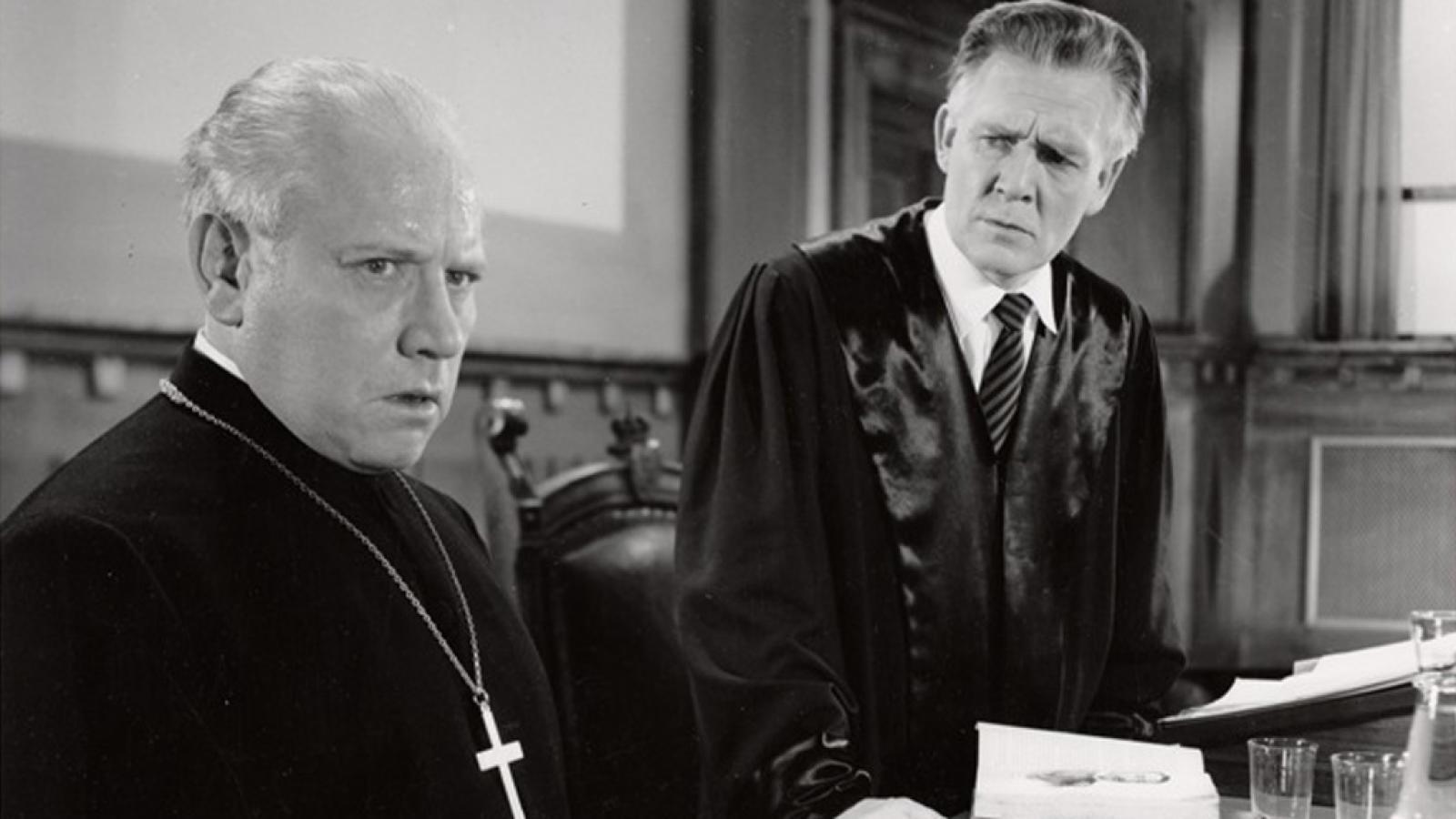 The Master and His Servants 1959 movie scene