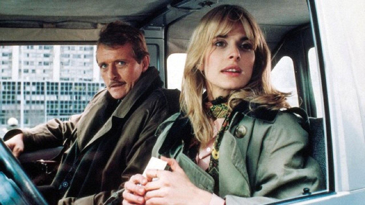 On a Moonlit Night 1989 movie scene