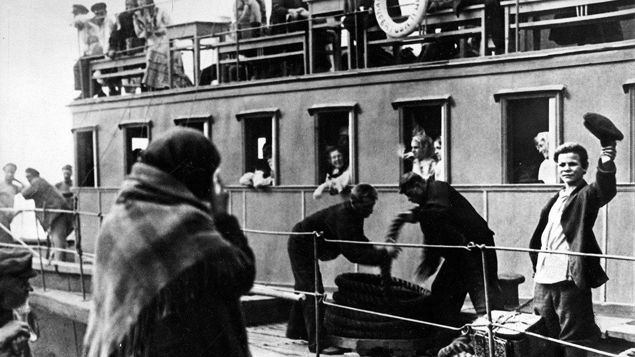 My Apprenticeship 1939 movie scene