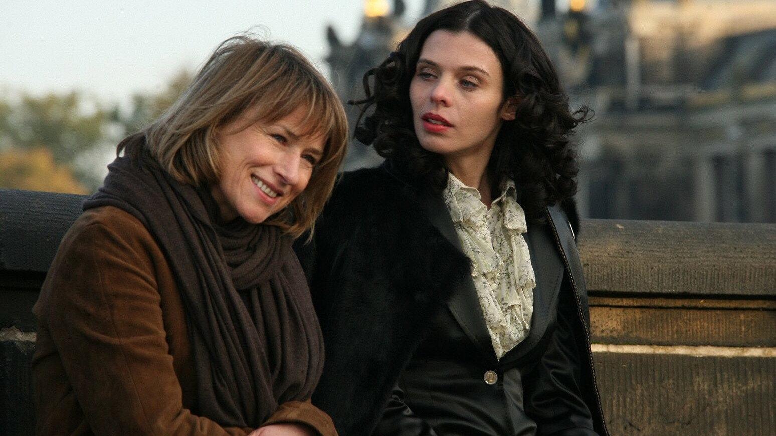 Hand in Hand 2009 movie scene