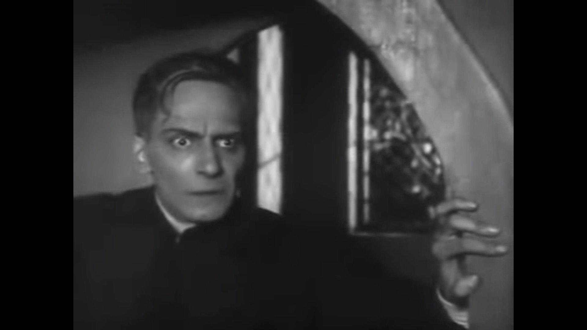 Cross and Mauser 1925 movie scene