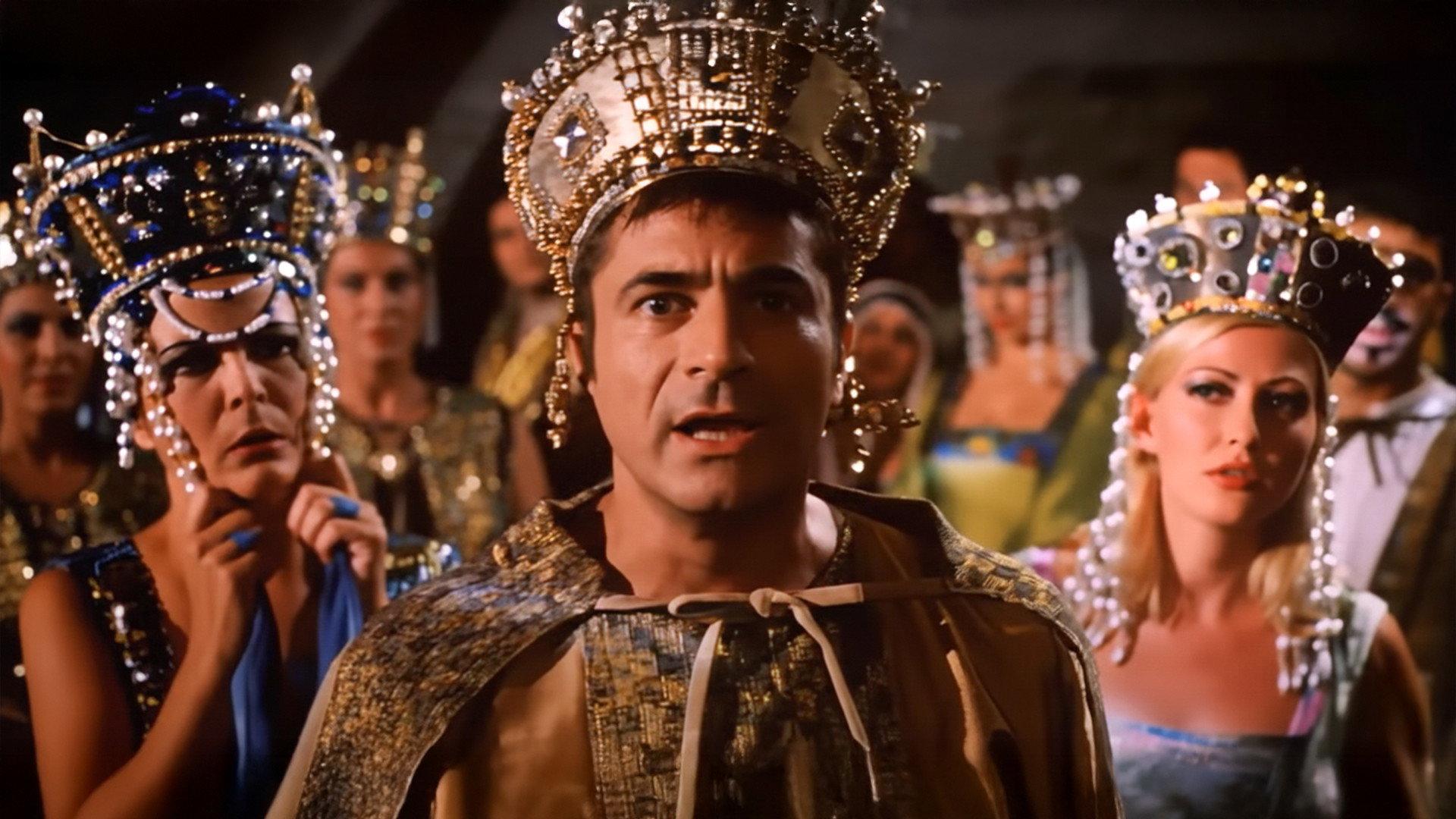 Perfidious Byzantine 2000 movie scene