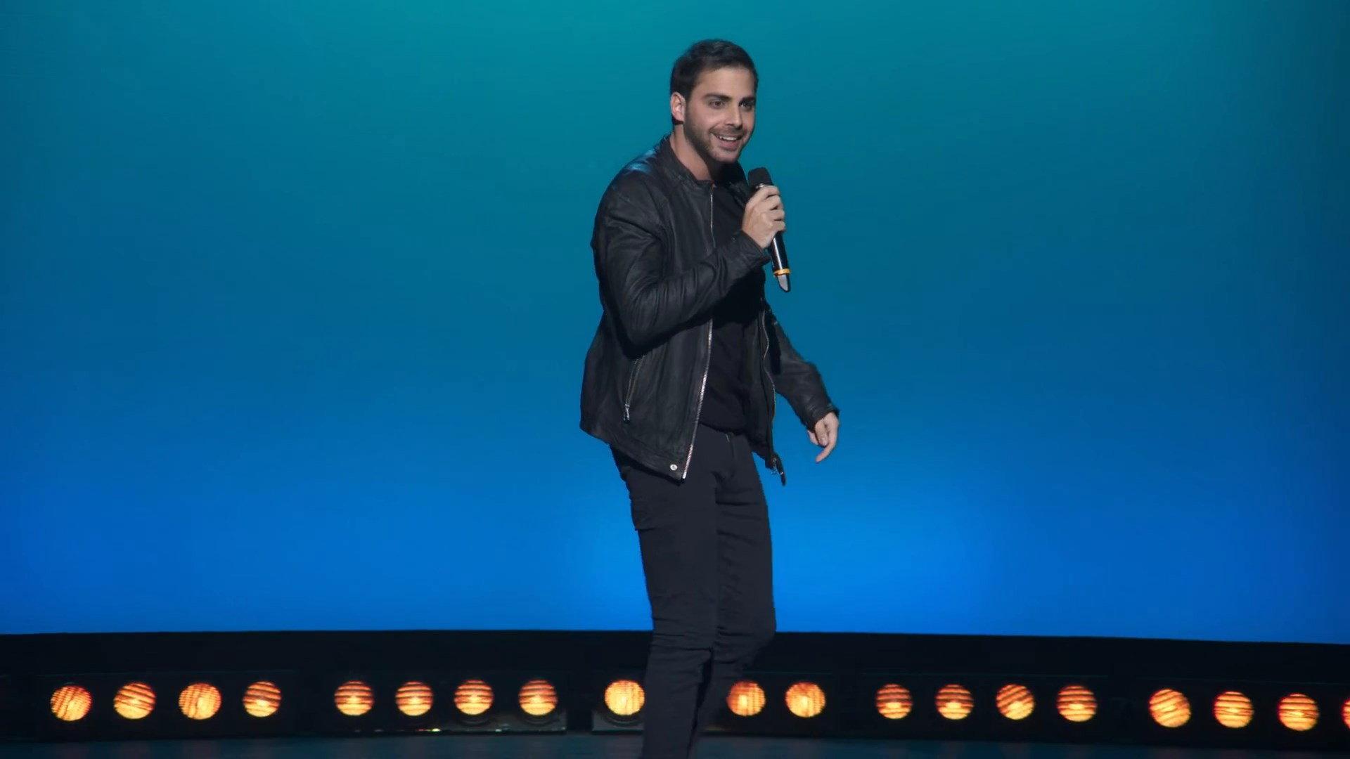 Grego Rossello: Disculpe las molestias 2019 movie scene