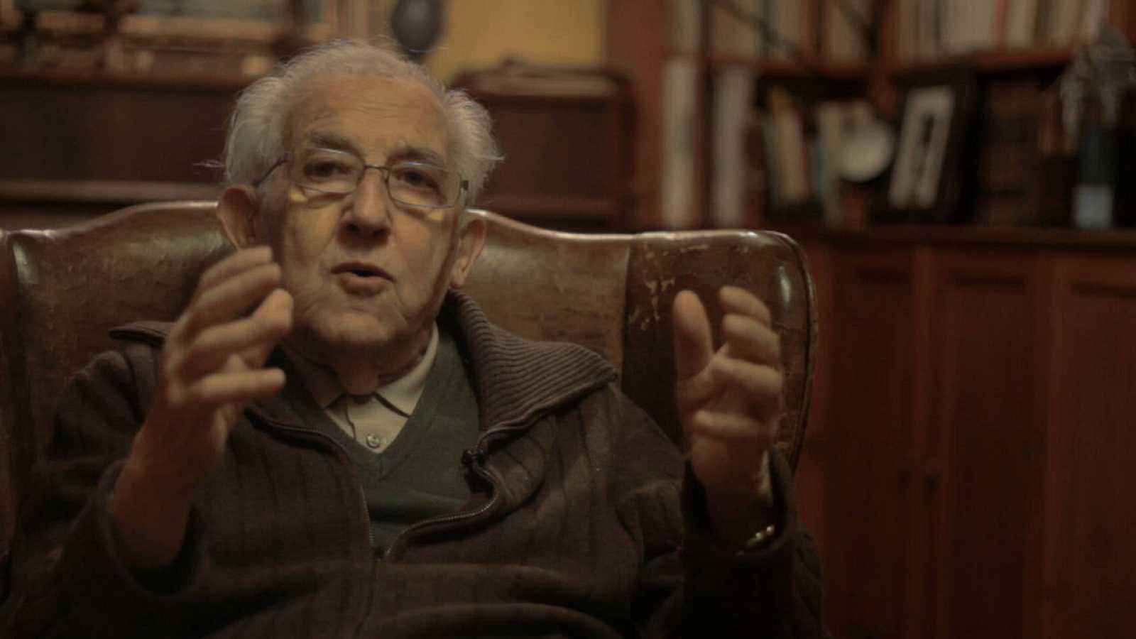 Gustavo Bueno. La vuelta a la caverna 2015 movie scene