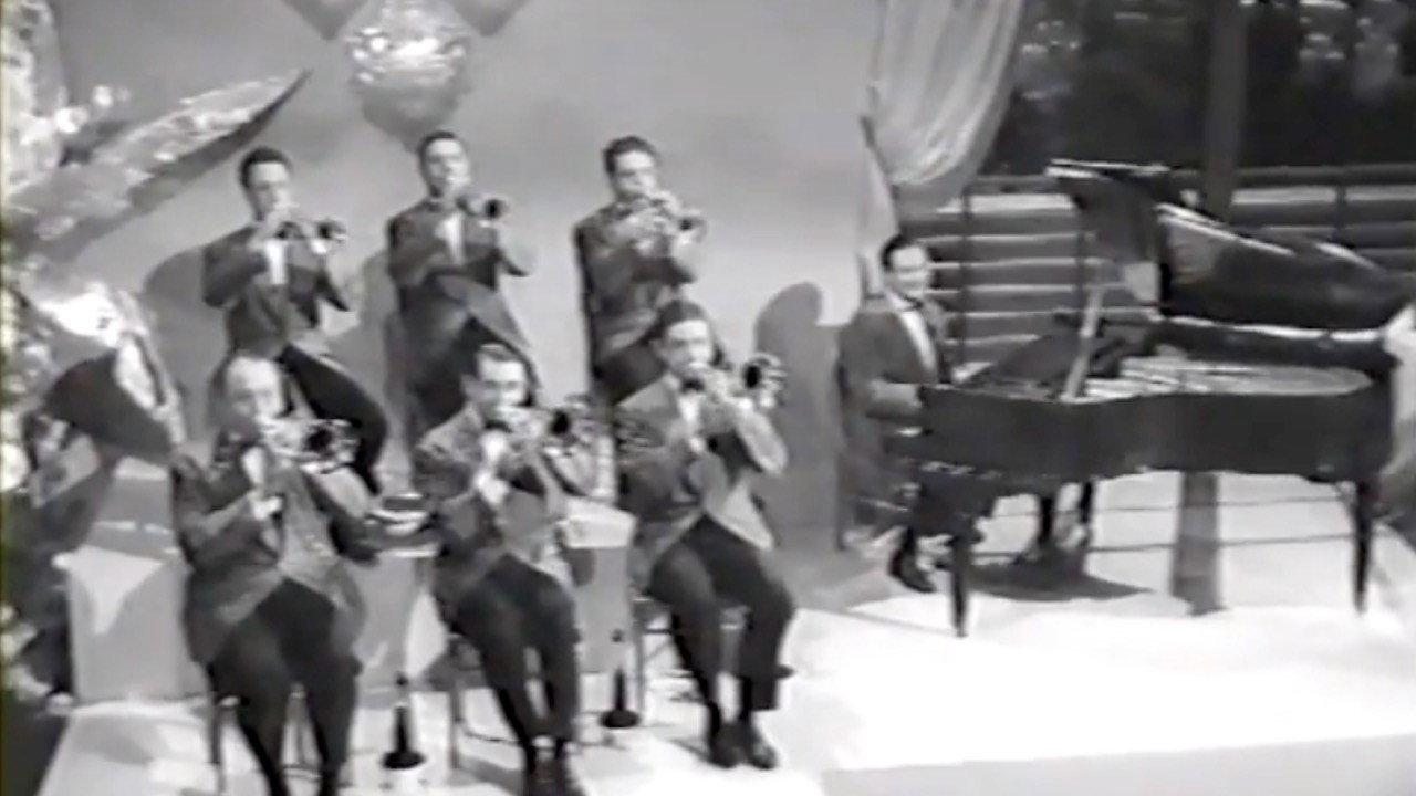 Glen Gray and the Casa Loma Orchestra 1942 movie scene