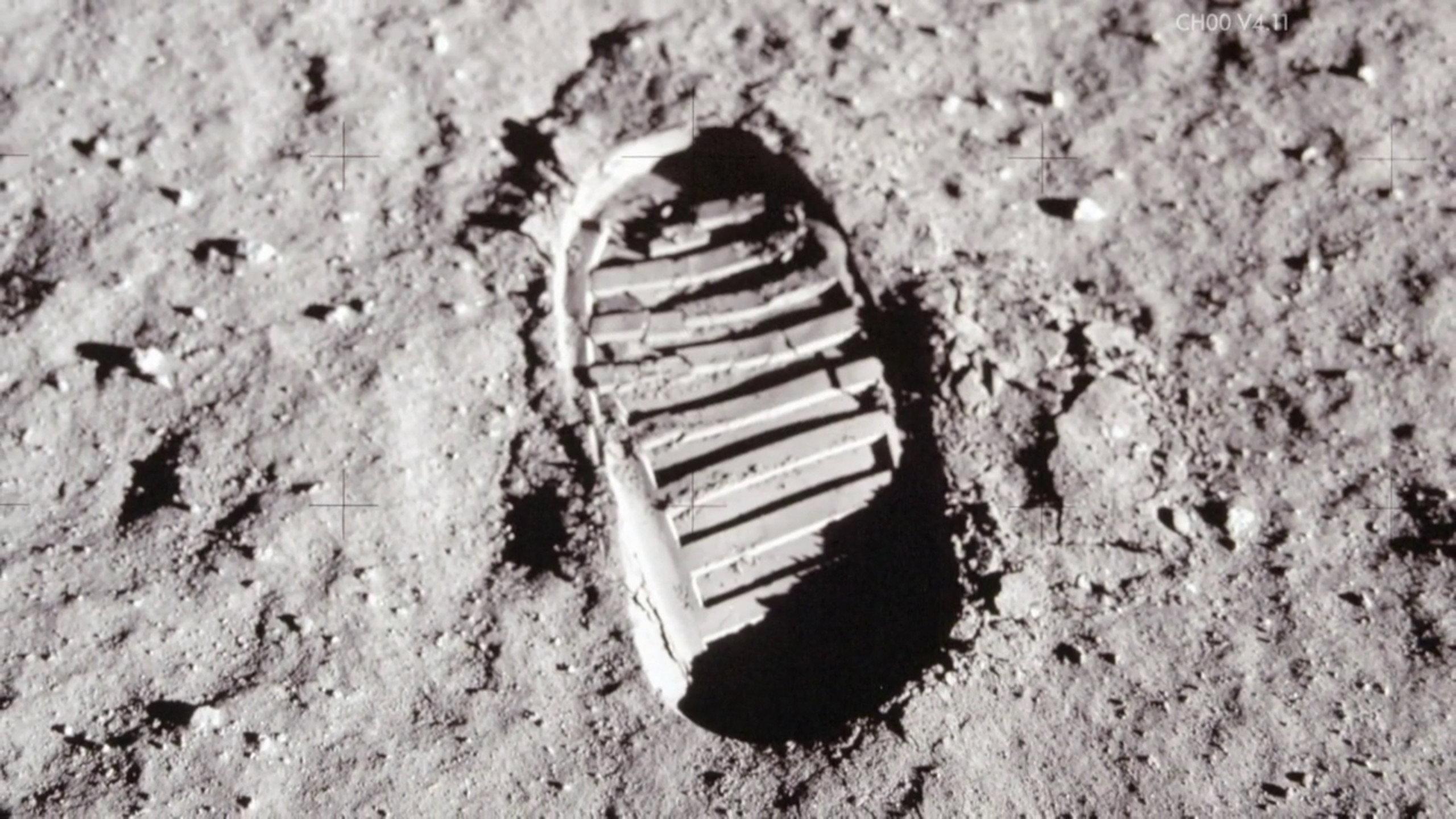 Moonscape 2013 movie scene