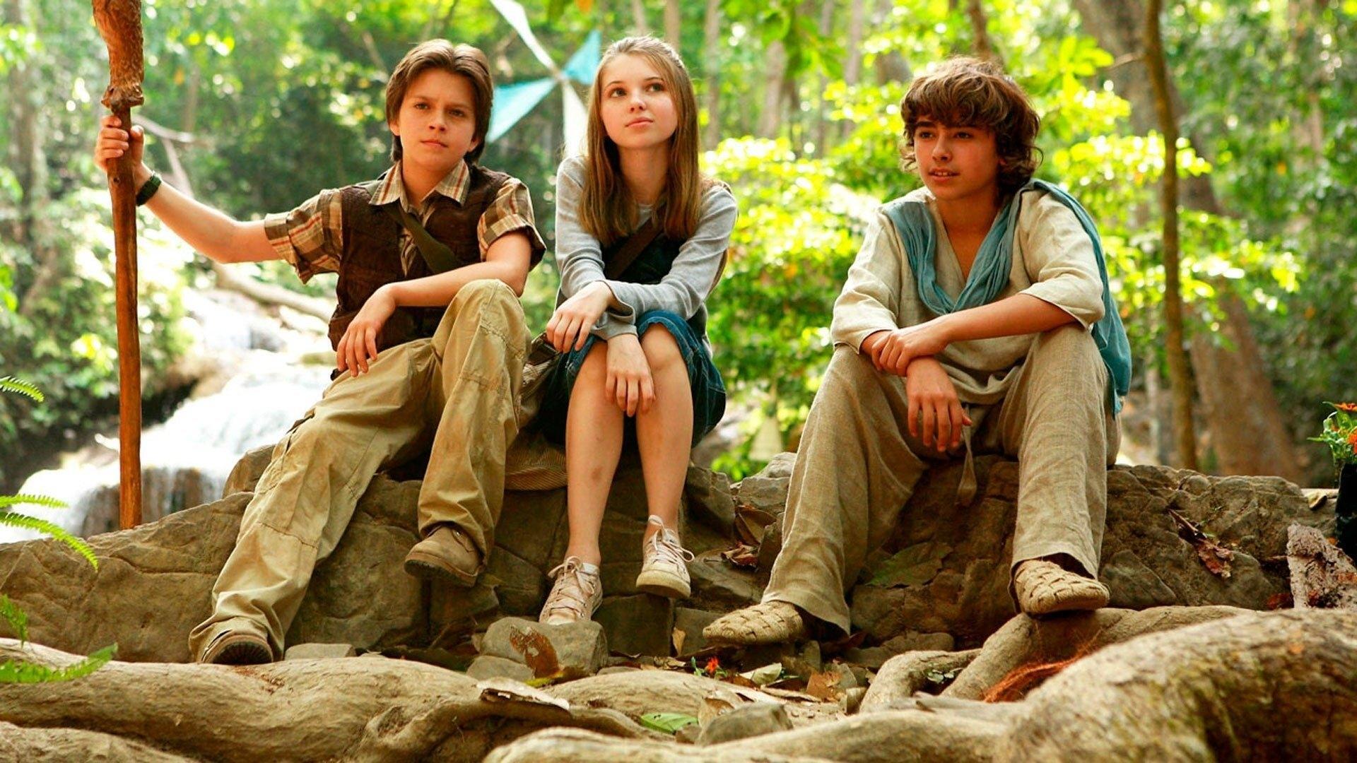 The Lost Medallion: The Adventures of Billy Stone 2013 movie scene