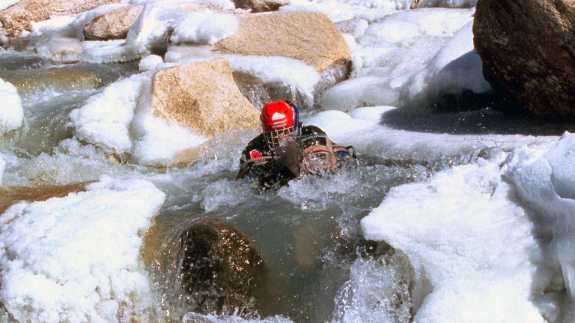 Le Nageur du Gange 1985 movie scene