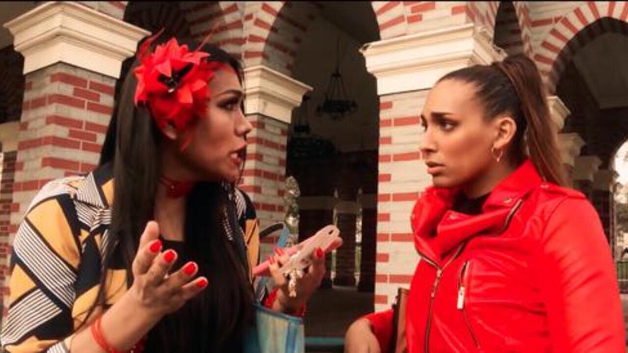 Un romance singular 2022 movie scene
