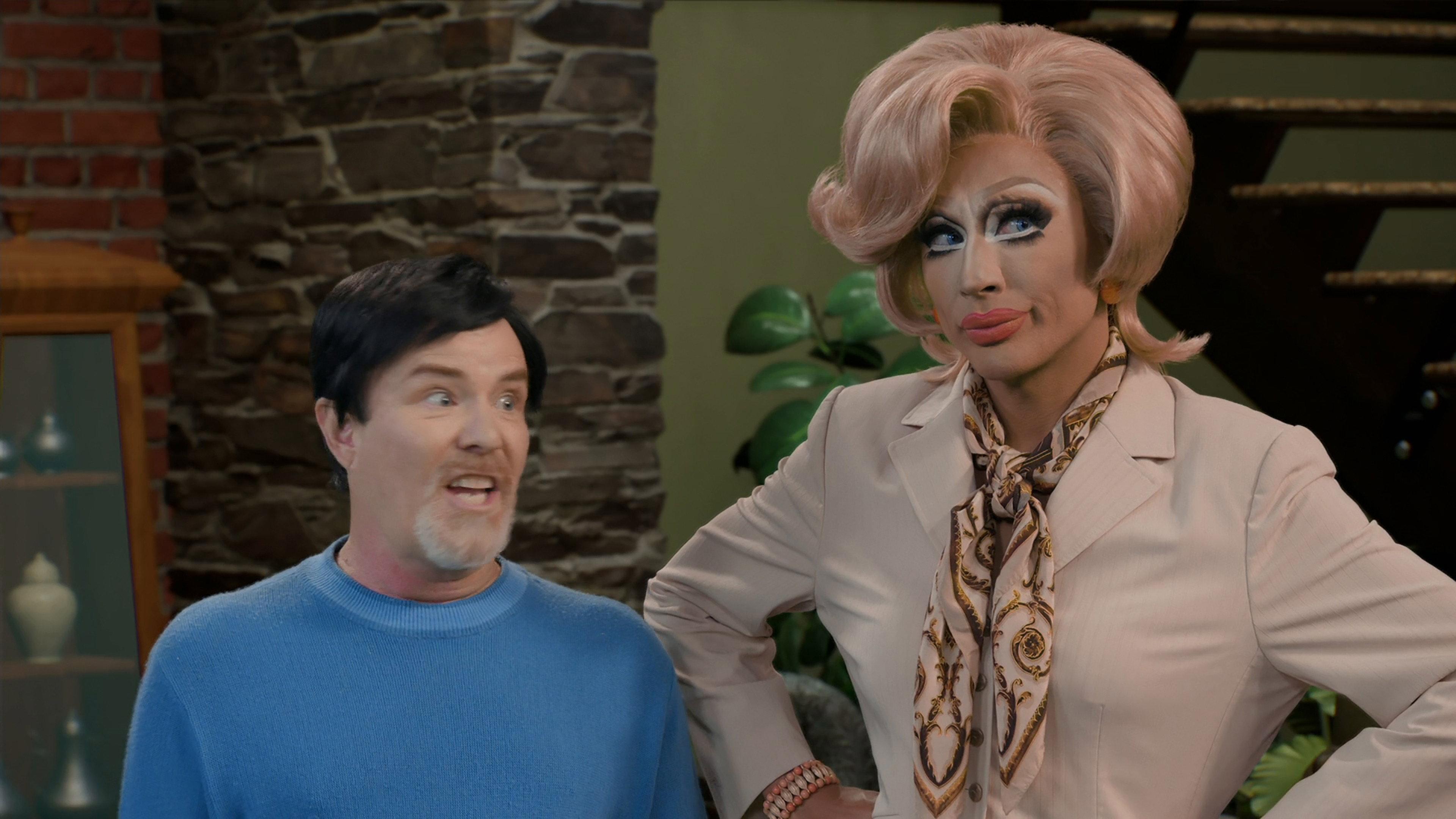 Dragging the Classics: The Brady Bunch 2021 movie scene