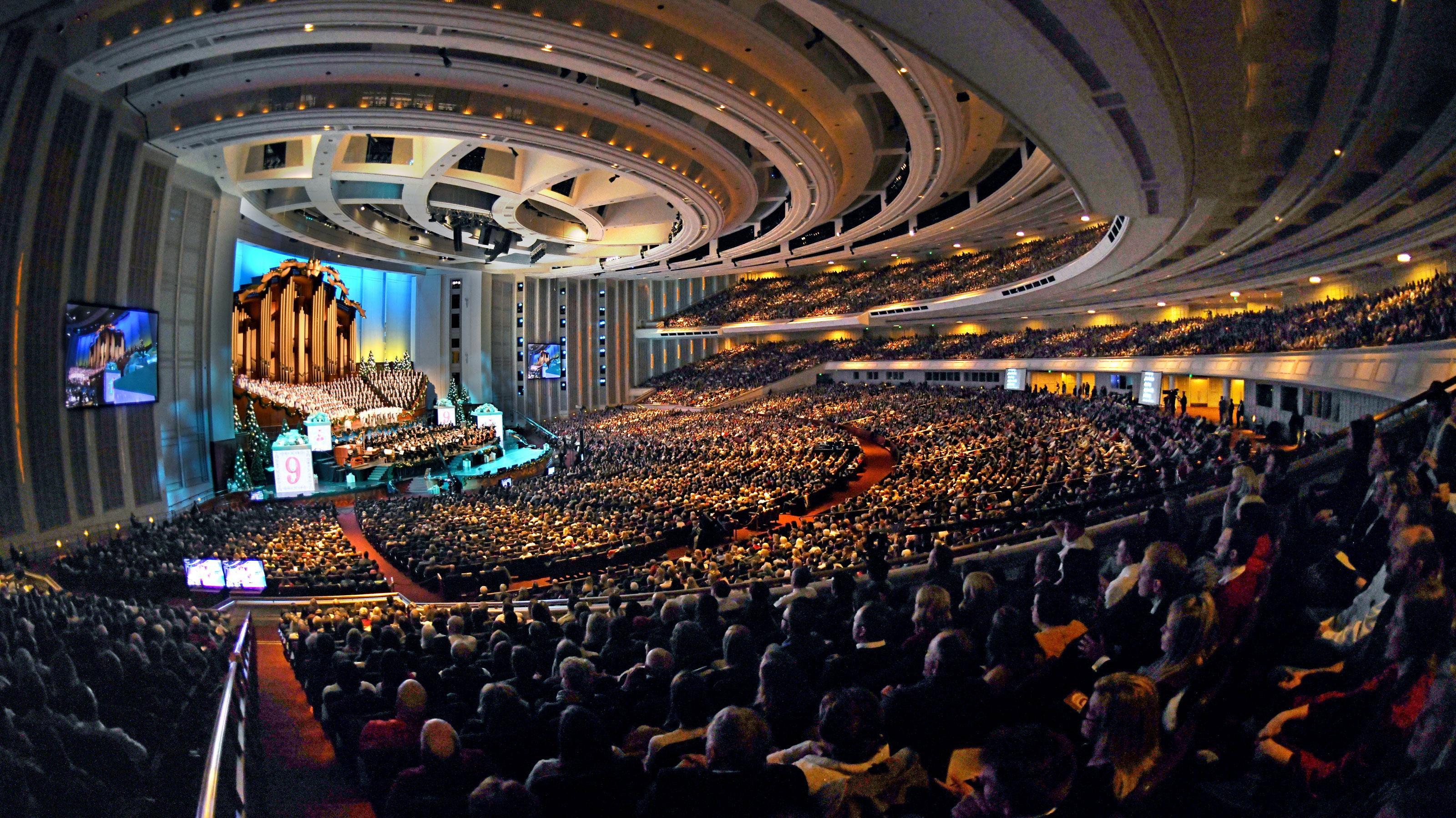 Season of Light: Christmas with the Tabernacle Choir 2023 movie scene