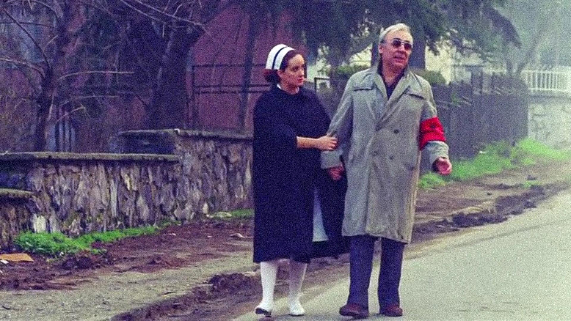 Arabesque 1989 movie scene