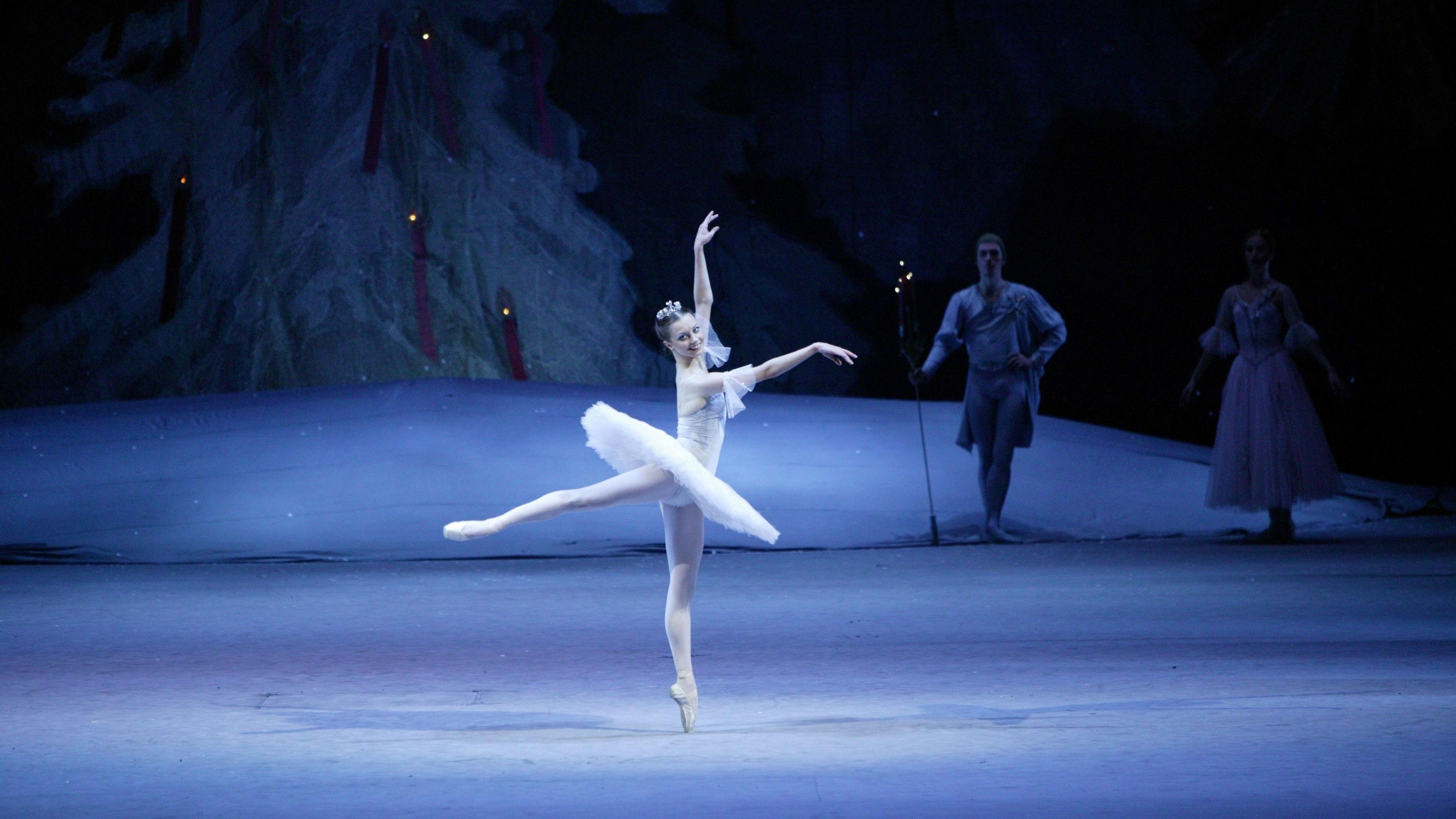 The Bolshoi Ballet: The Nutcracker 2010 movie scene