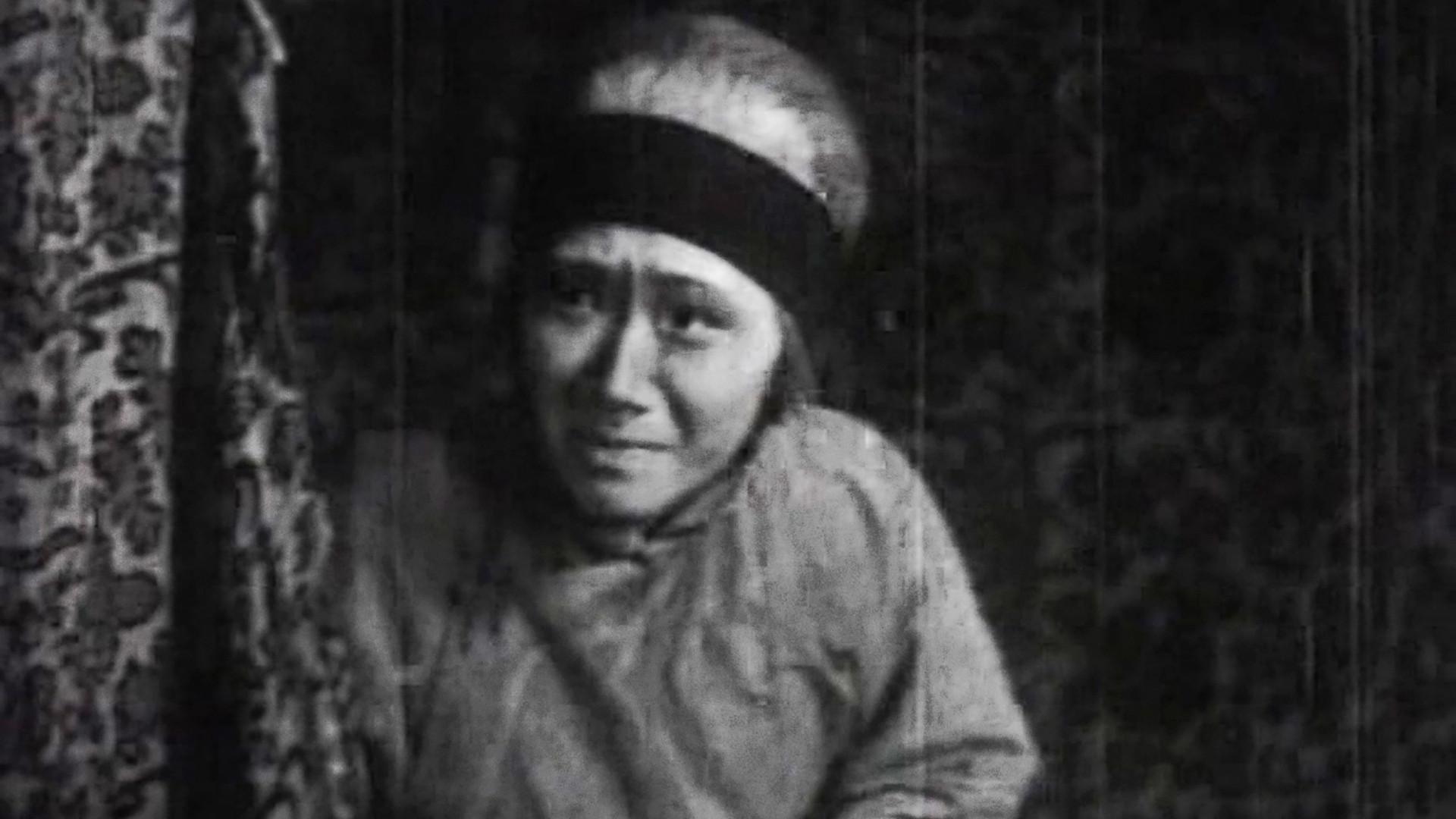 Twin Sisters 1934 movie scene