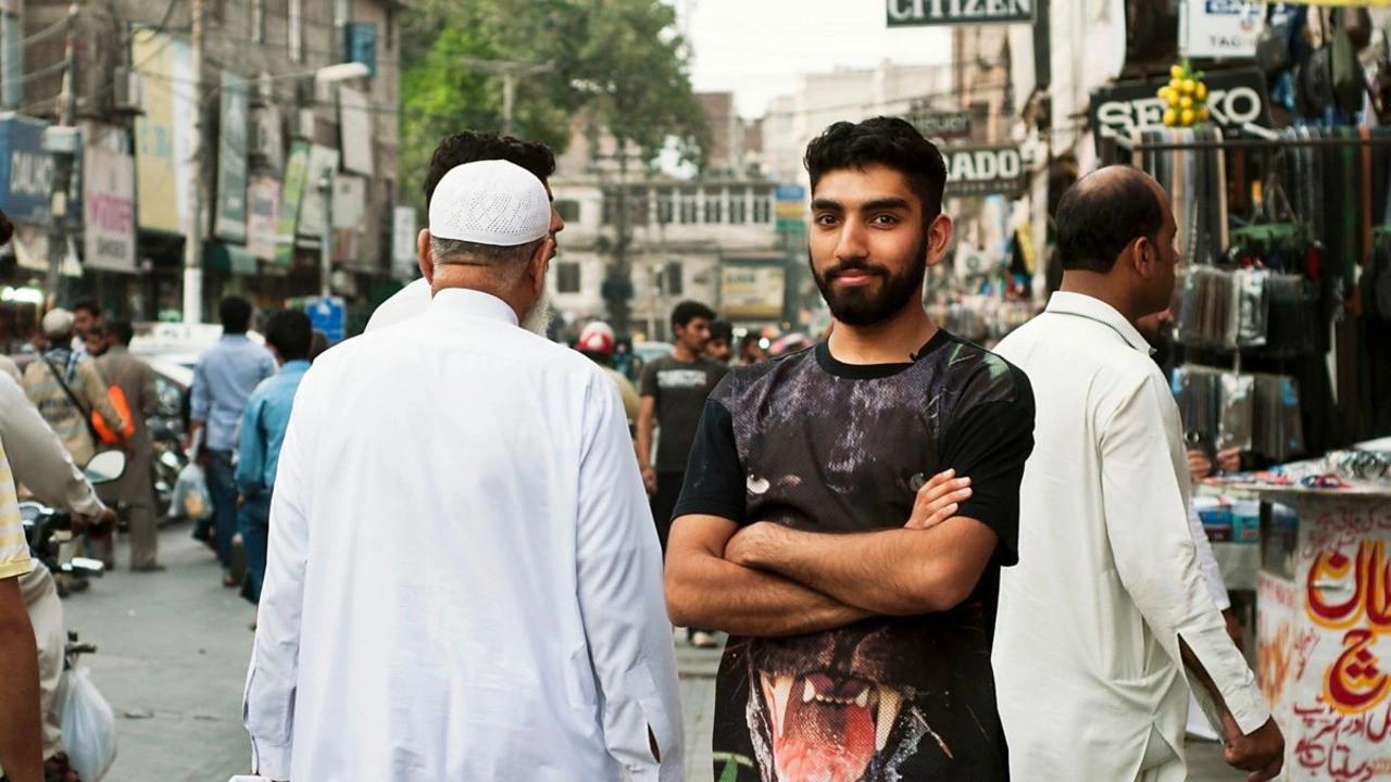 How Gay Is Pakistan? 2015 movie scene