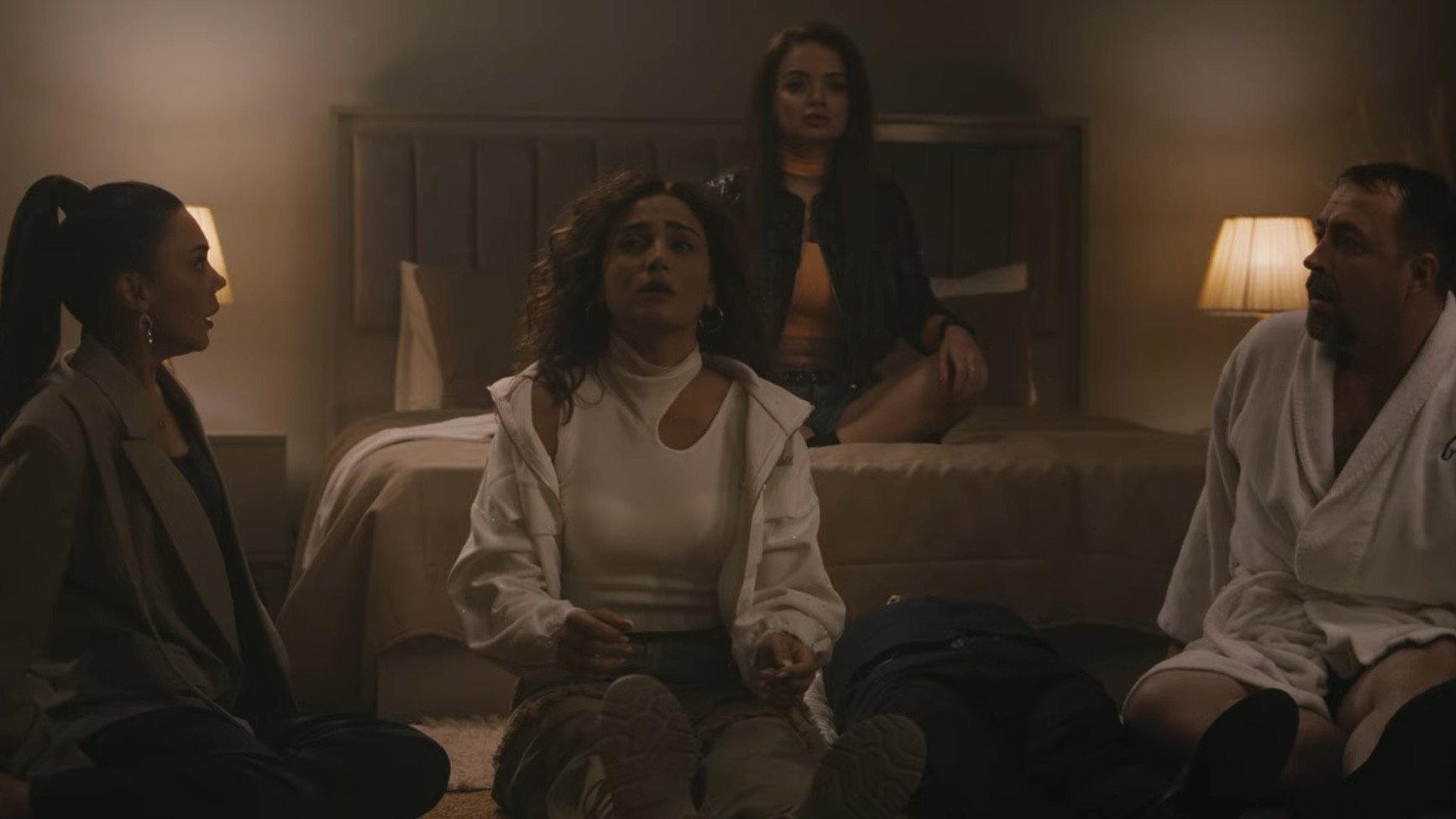 Hotel Loo 2025 movie scene