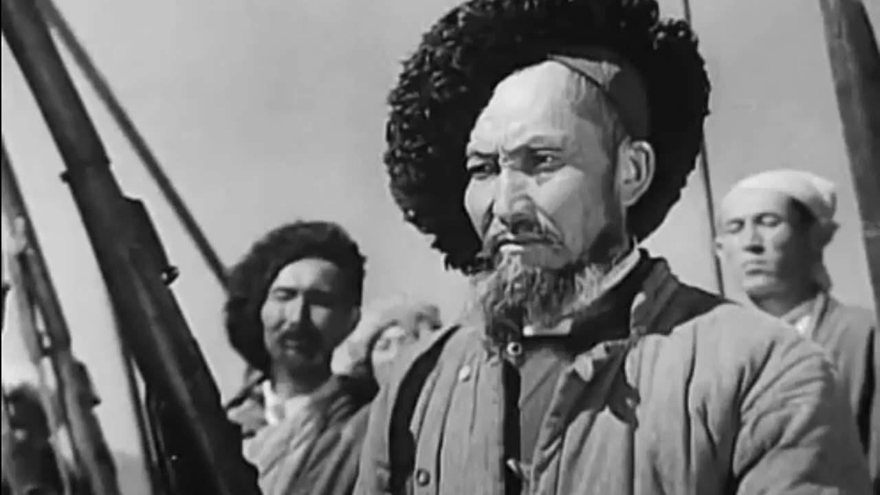Amangeldy 1938 movie scene