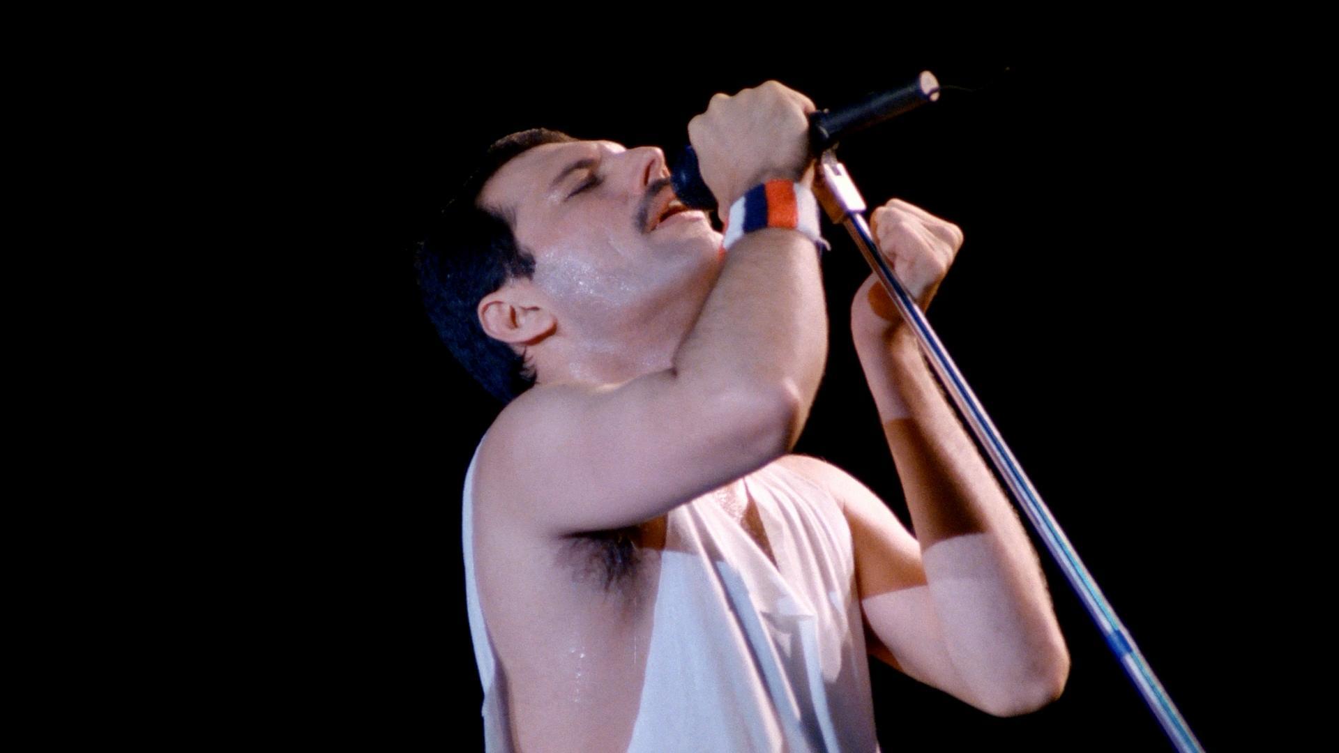 Queen: Hungarian Rhapsody - Live in Budapest '86 2012 movie scene