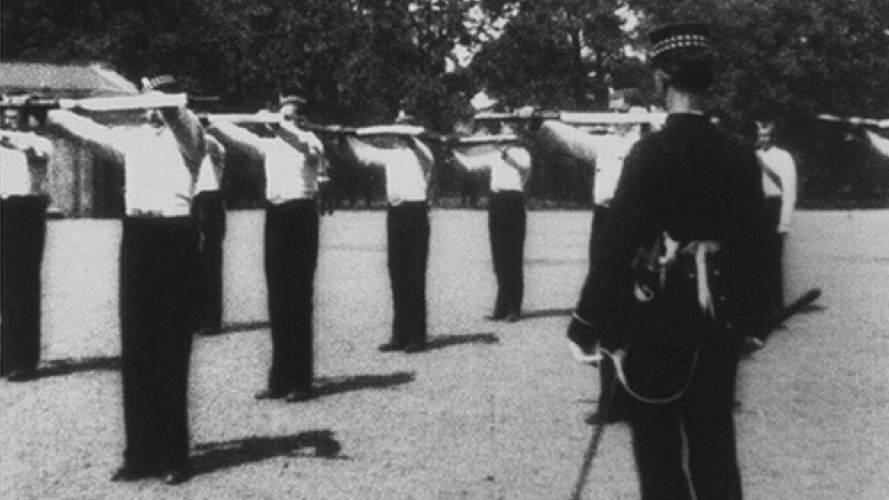 Gardes à pied : exercices d’assouplissement 1897 movie scene