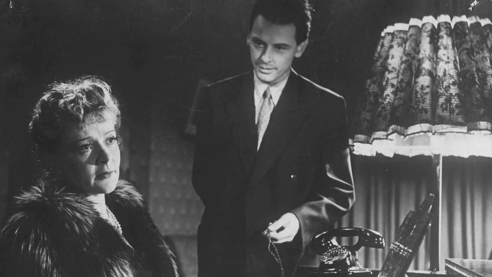 The Variegateds Case 1958 movie scene