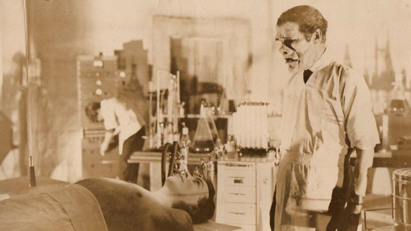 The Revived Monster 1953 movie scene
