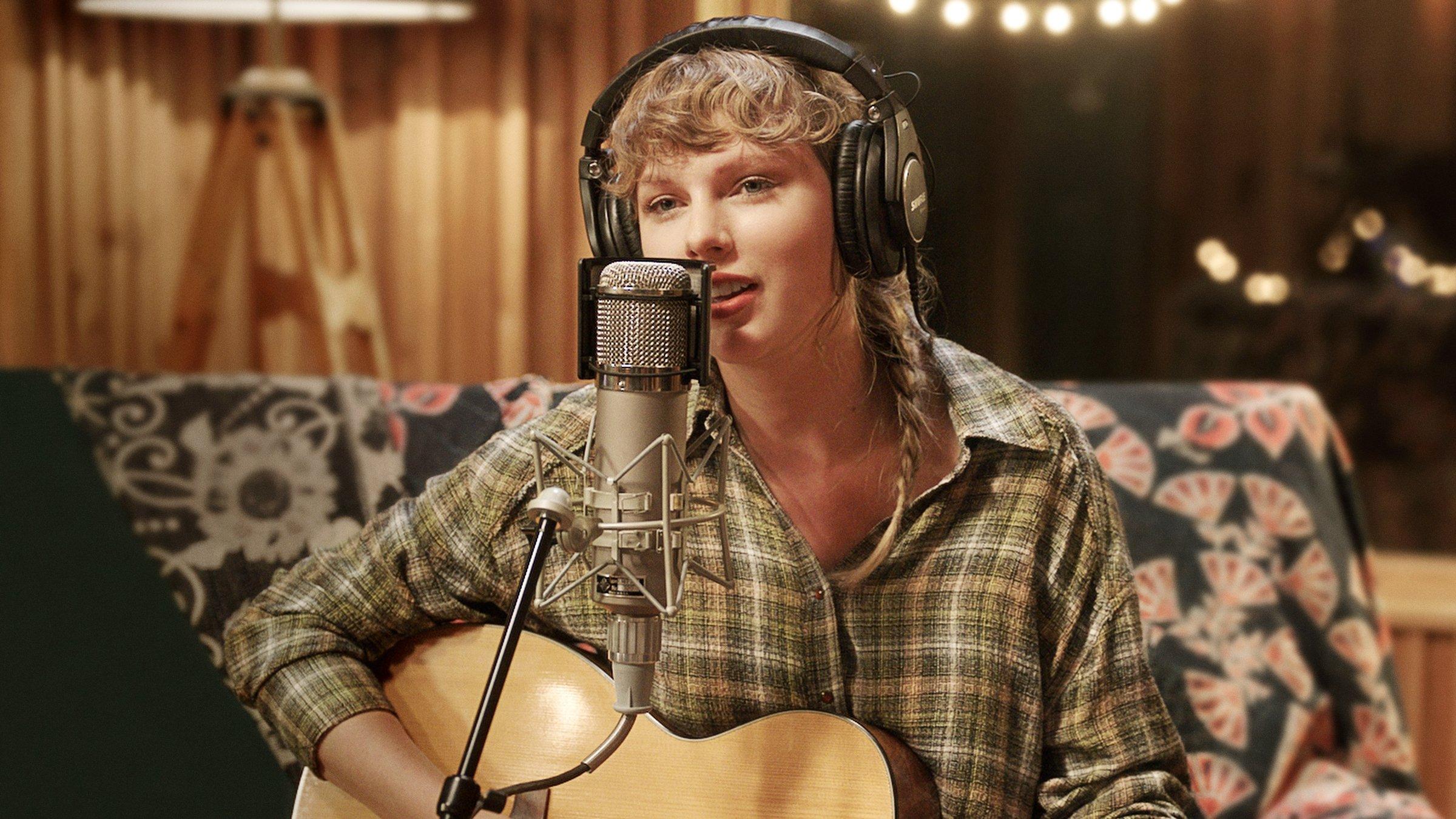 Folklore: The Long Pond Studio Sessions 2020 movie scene