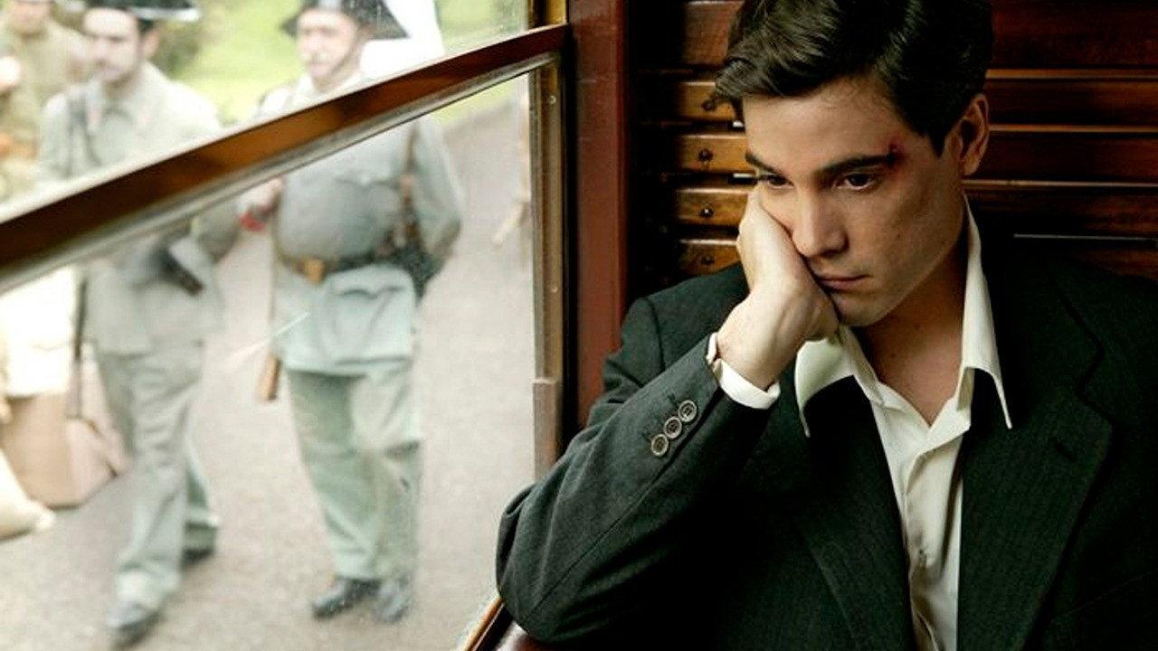 The Good News 2008 movie scene