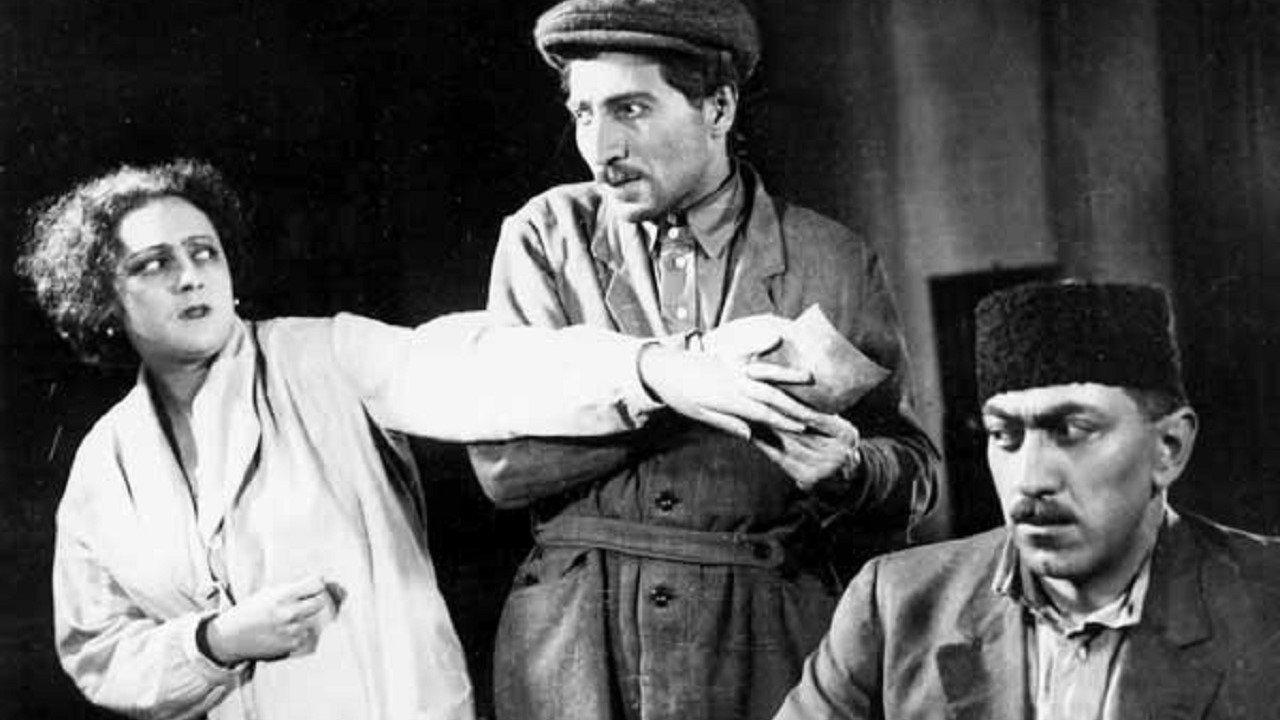 Sevil 1929 movie scene