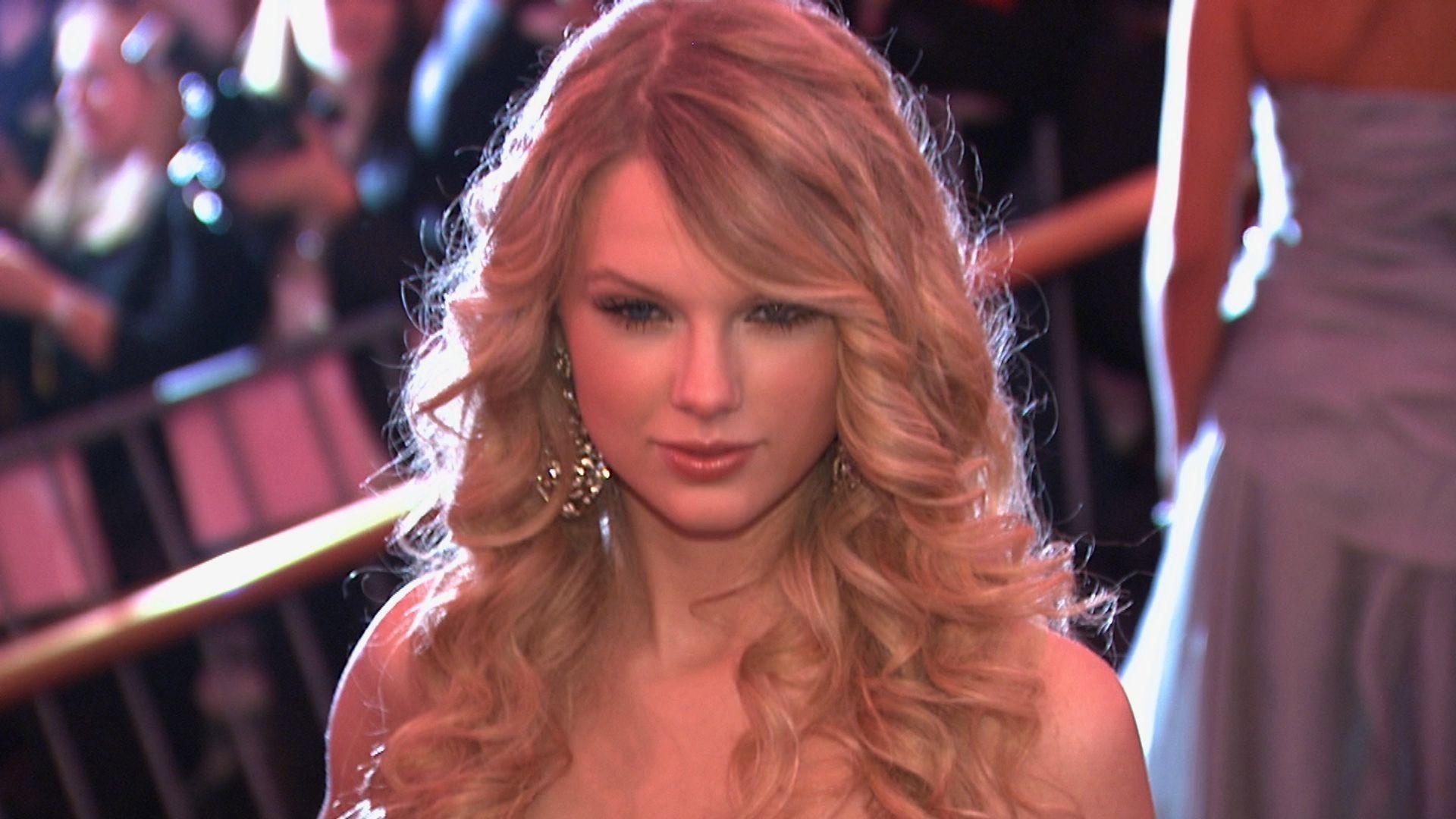 Taylor Swift: Superstar 2015 movie scene
