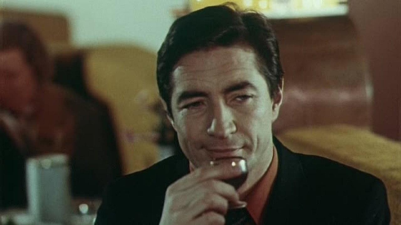 Playing Without Trump Cards 1981 movie scene