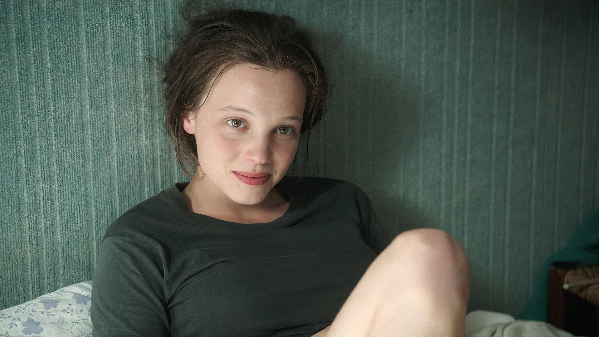 French Touch: Girls on Fire 2019 movie scene