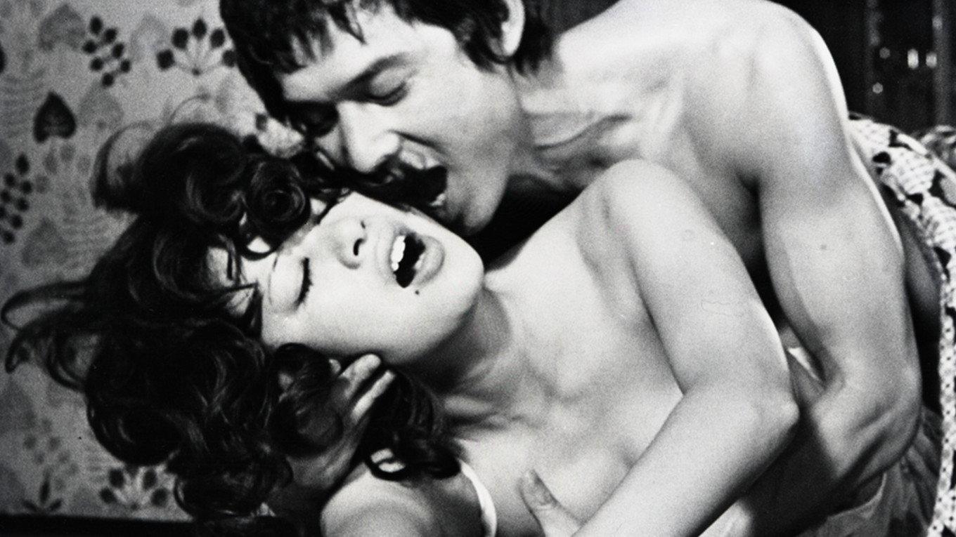 Overly-Ripe Breasts: Married Women 1973 movie scene
