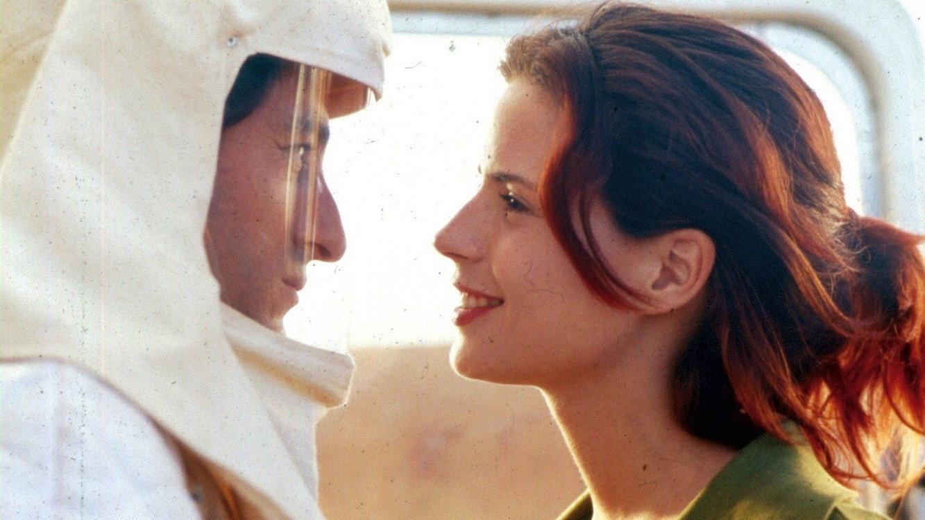 Earth 1996 movie scene