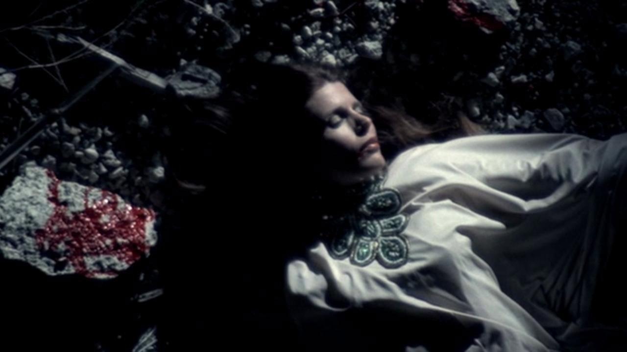 Death Steps in the Dark 1977 movie scene