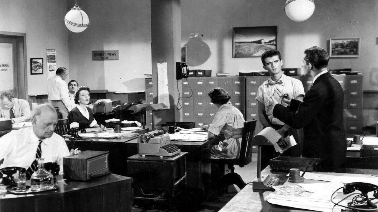 Hot News 1953 movie scene