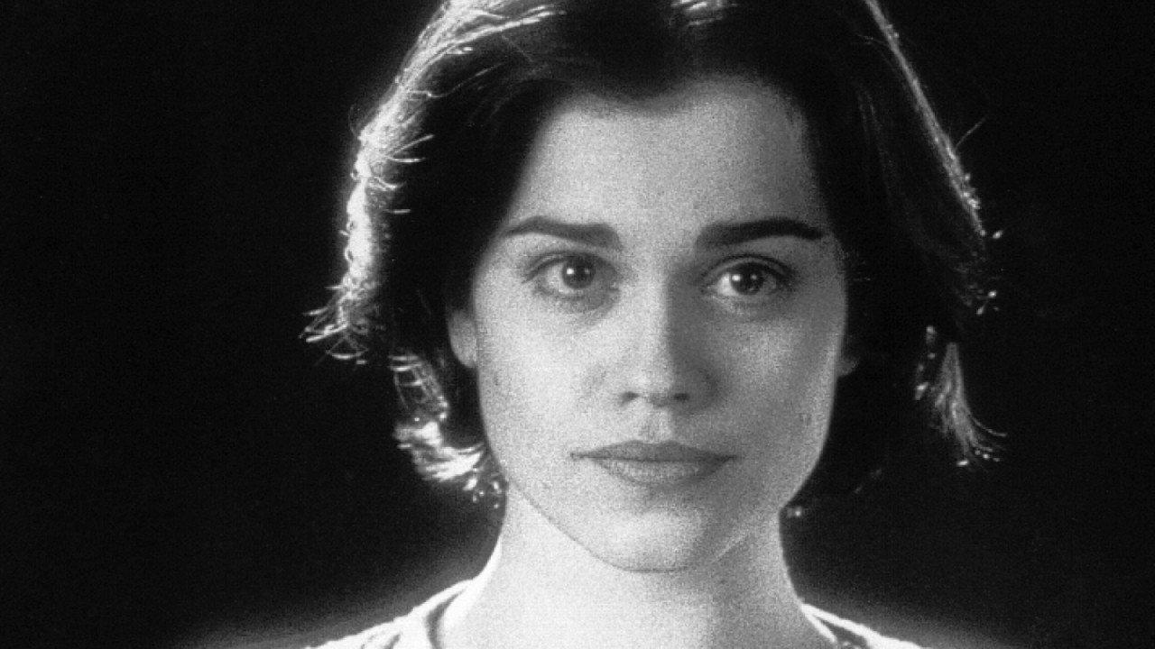 Emilie Muller 1993 movie scene