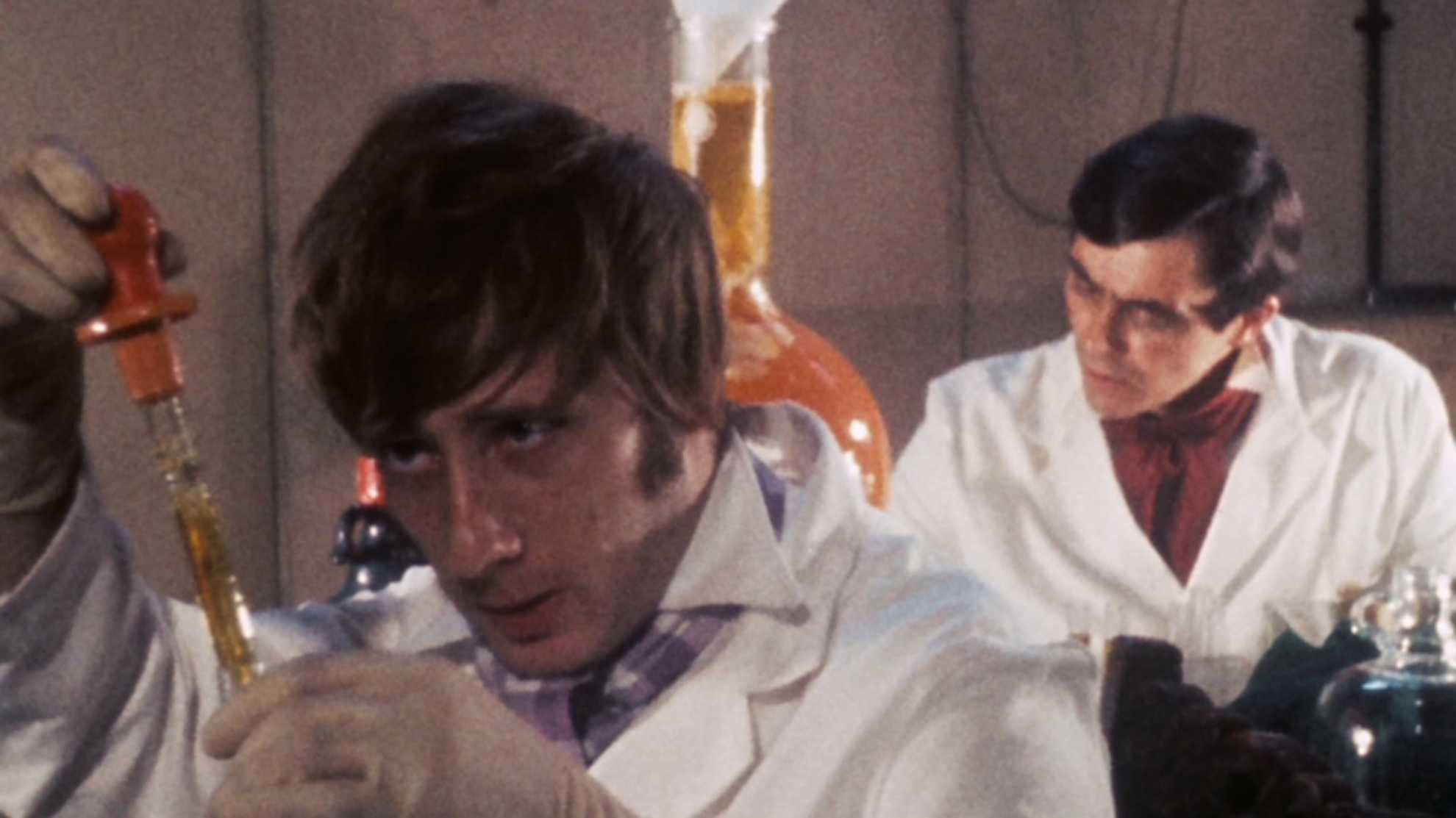 The Man with Two Heads 1972 movie scene