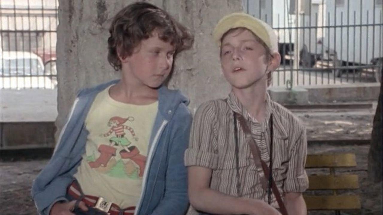 Csutak in Front of the Microphone 1977 movie scene