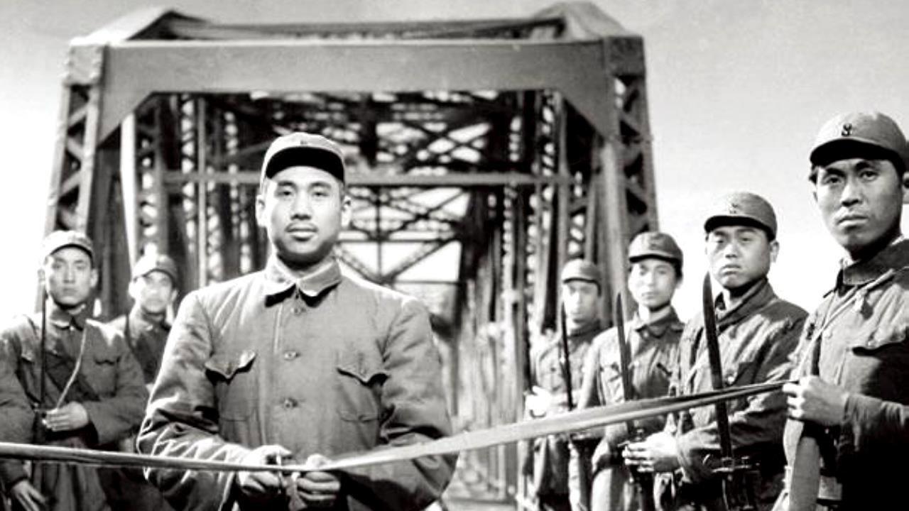 The Bridge 1949 movie scene