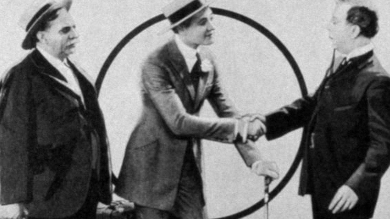 Homer Comes Home 1920 movie scene