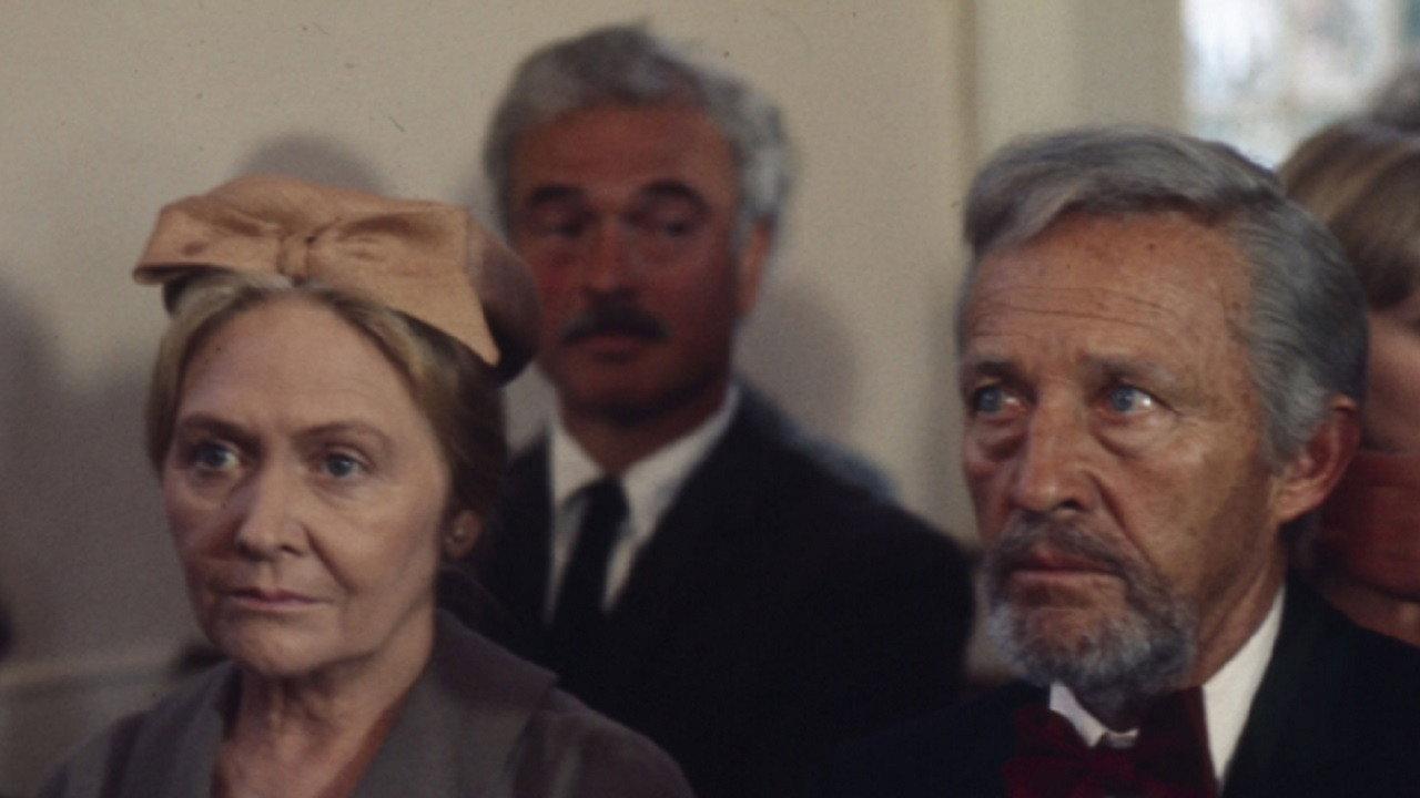 Dr. Cook's Garden 1971 movie scene