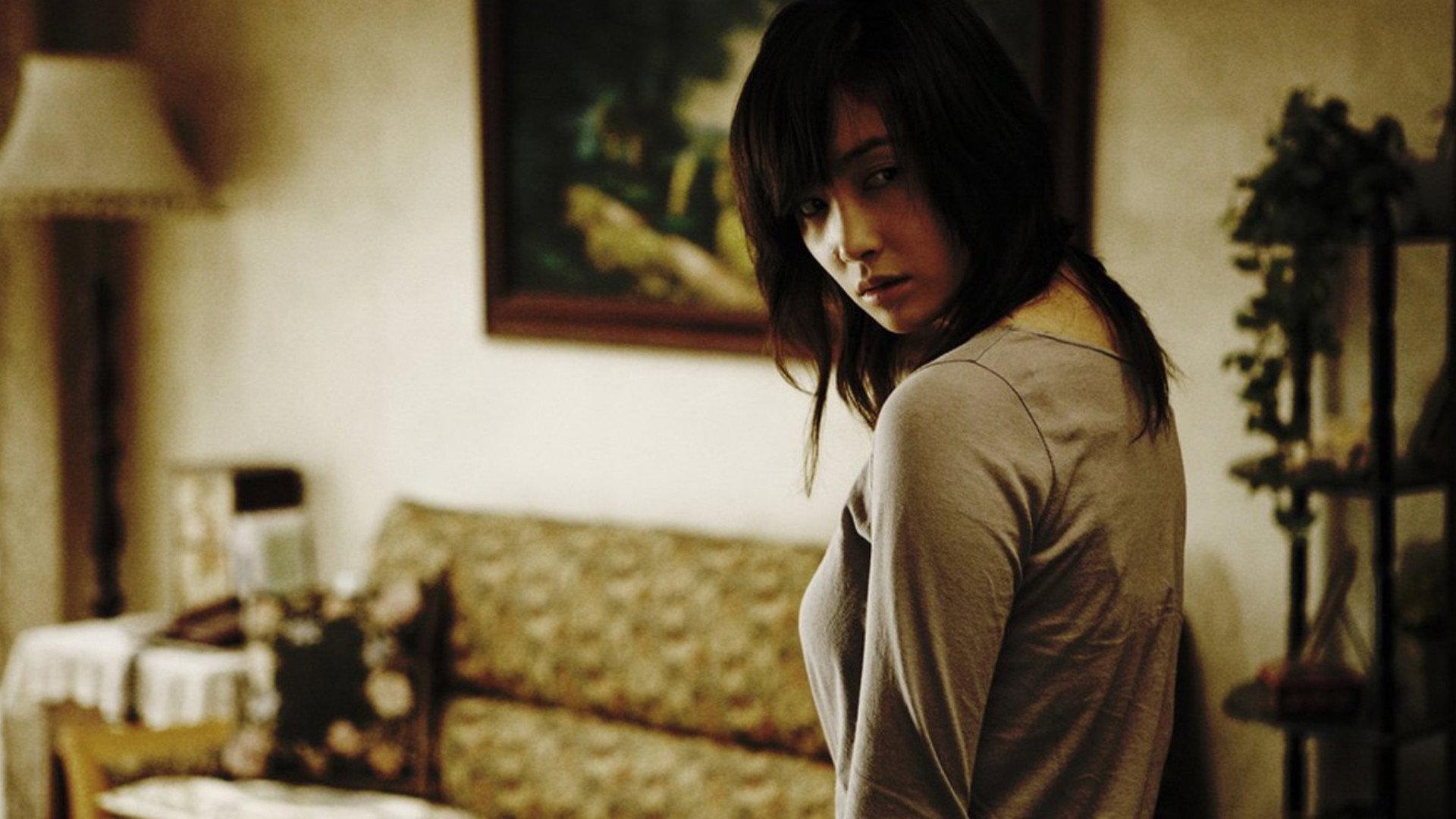 Possessed 2009 movie scene