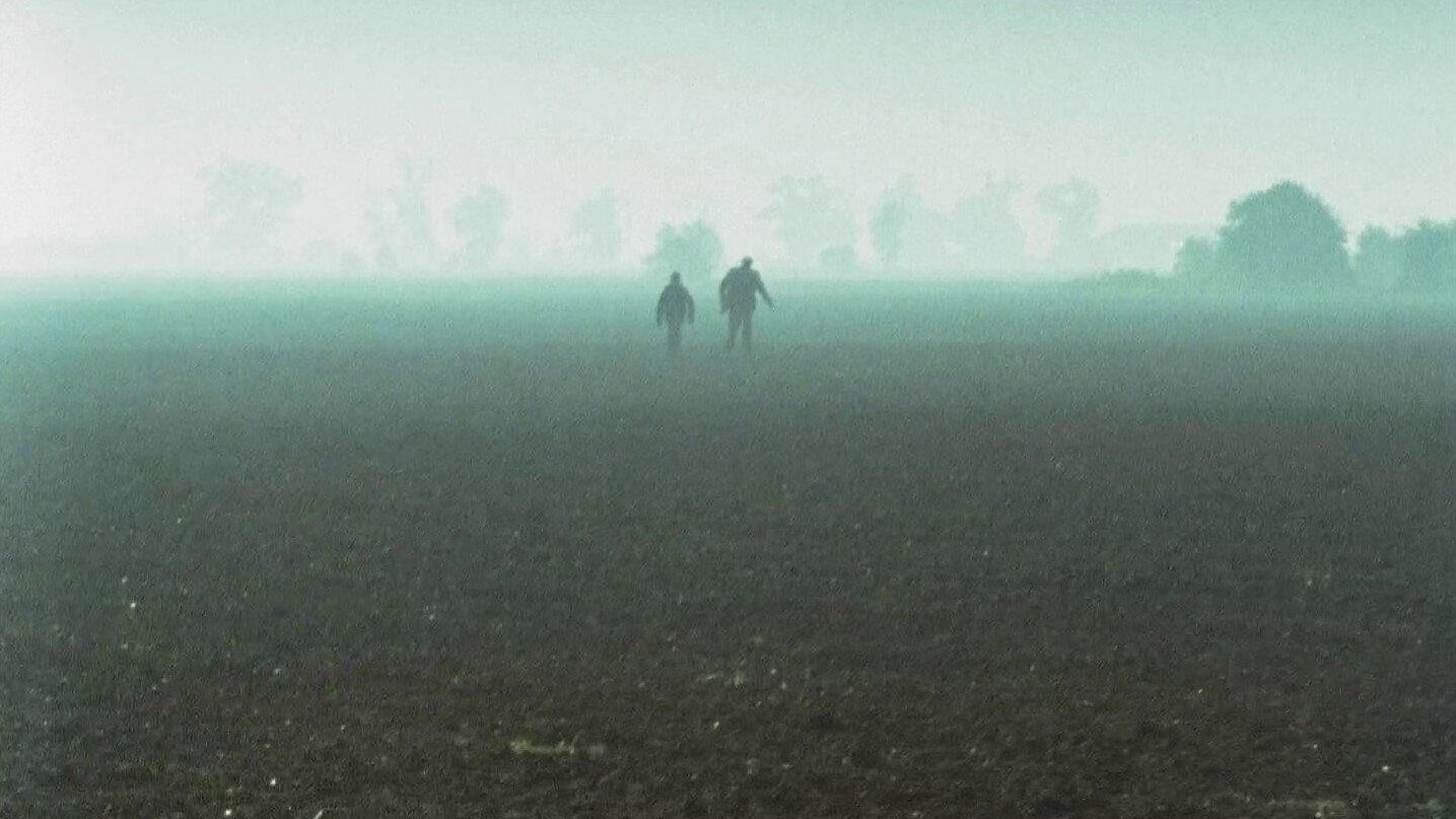 Flying Into the Wind 1983 movie scene