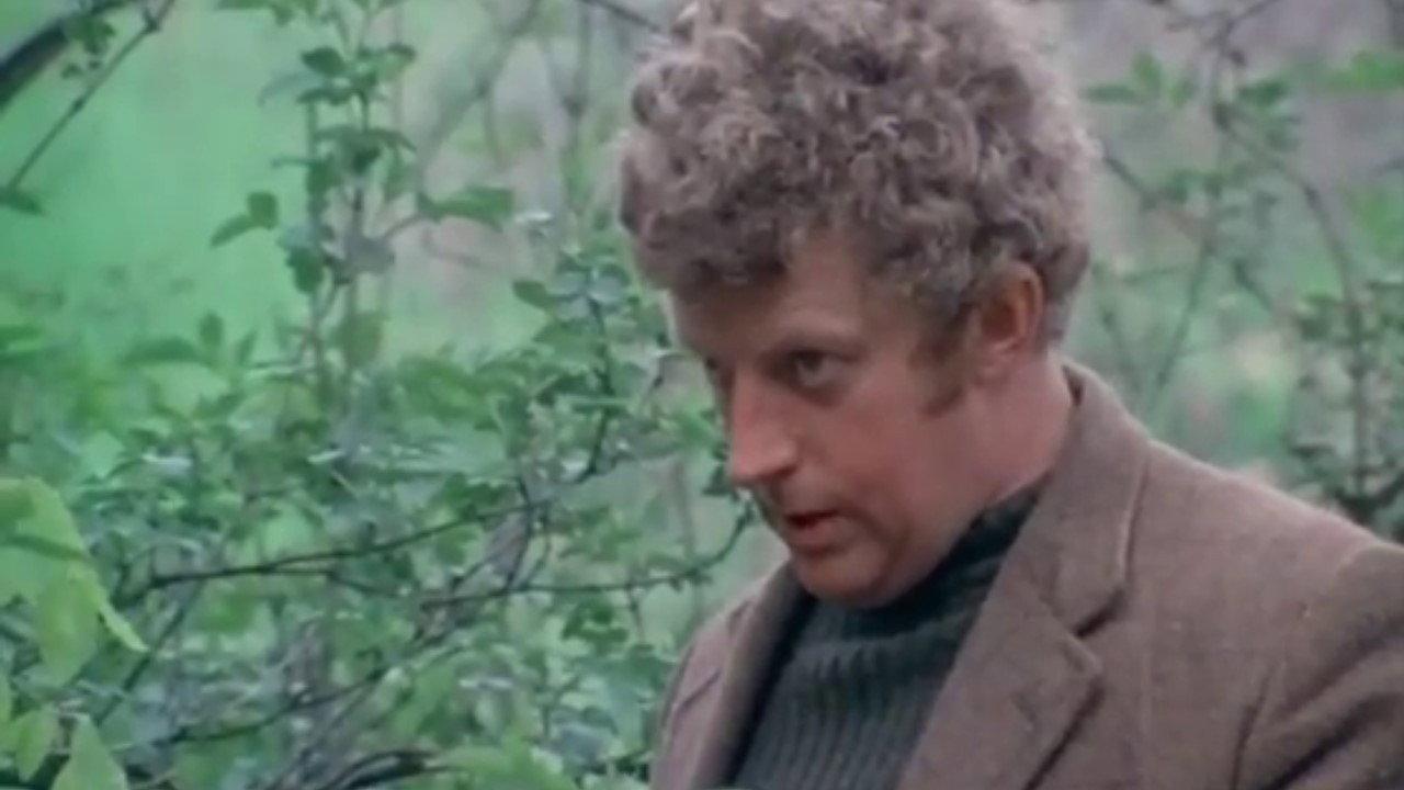 The Gamekeeper 1980 movie scene