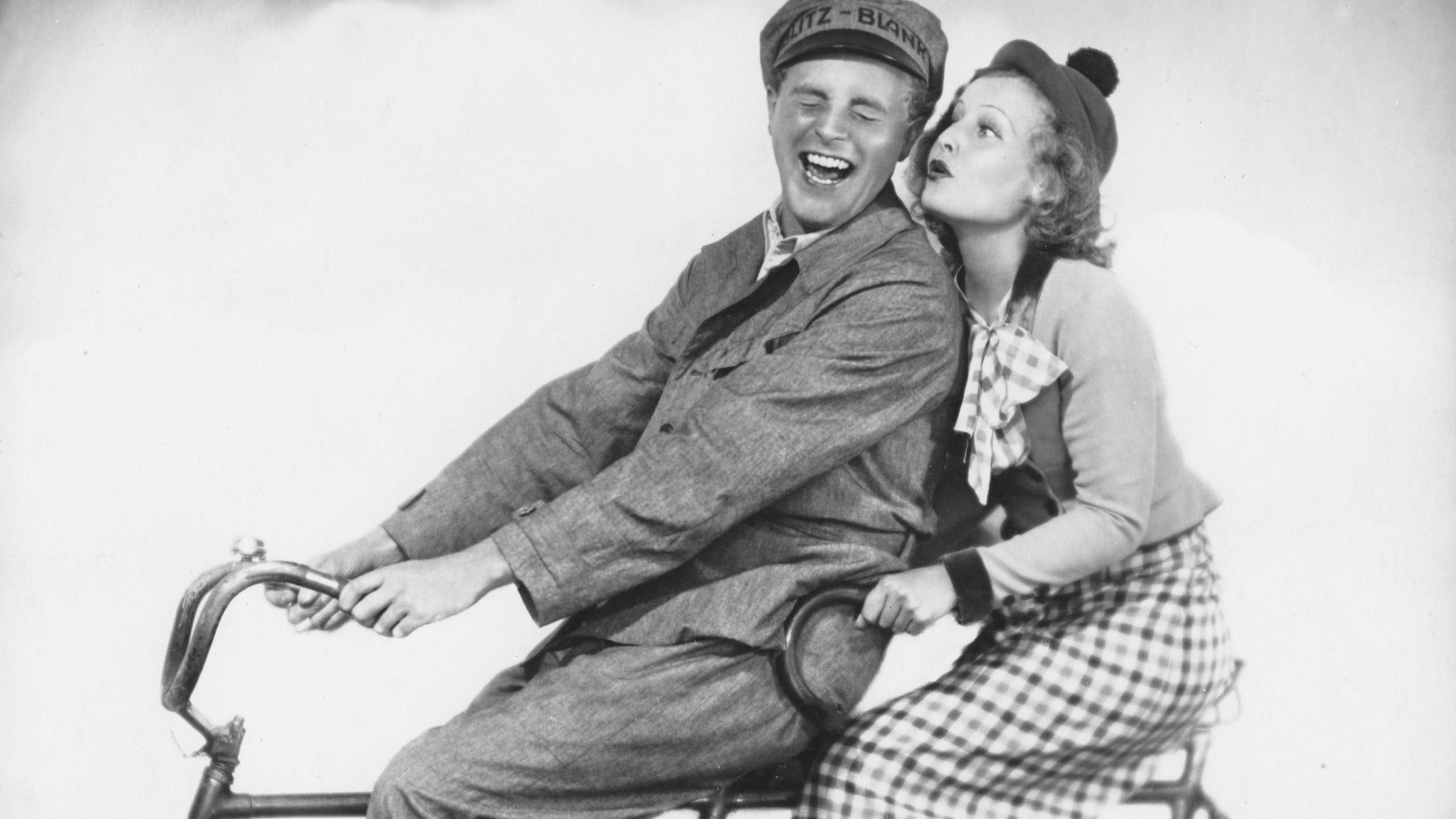 A Blonde Dream 1932 movie scene